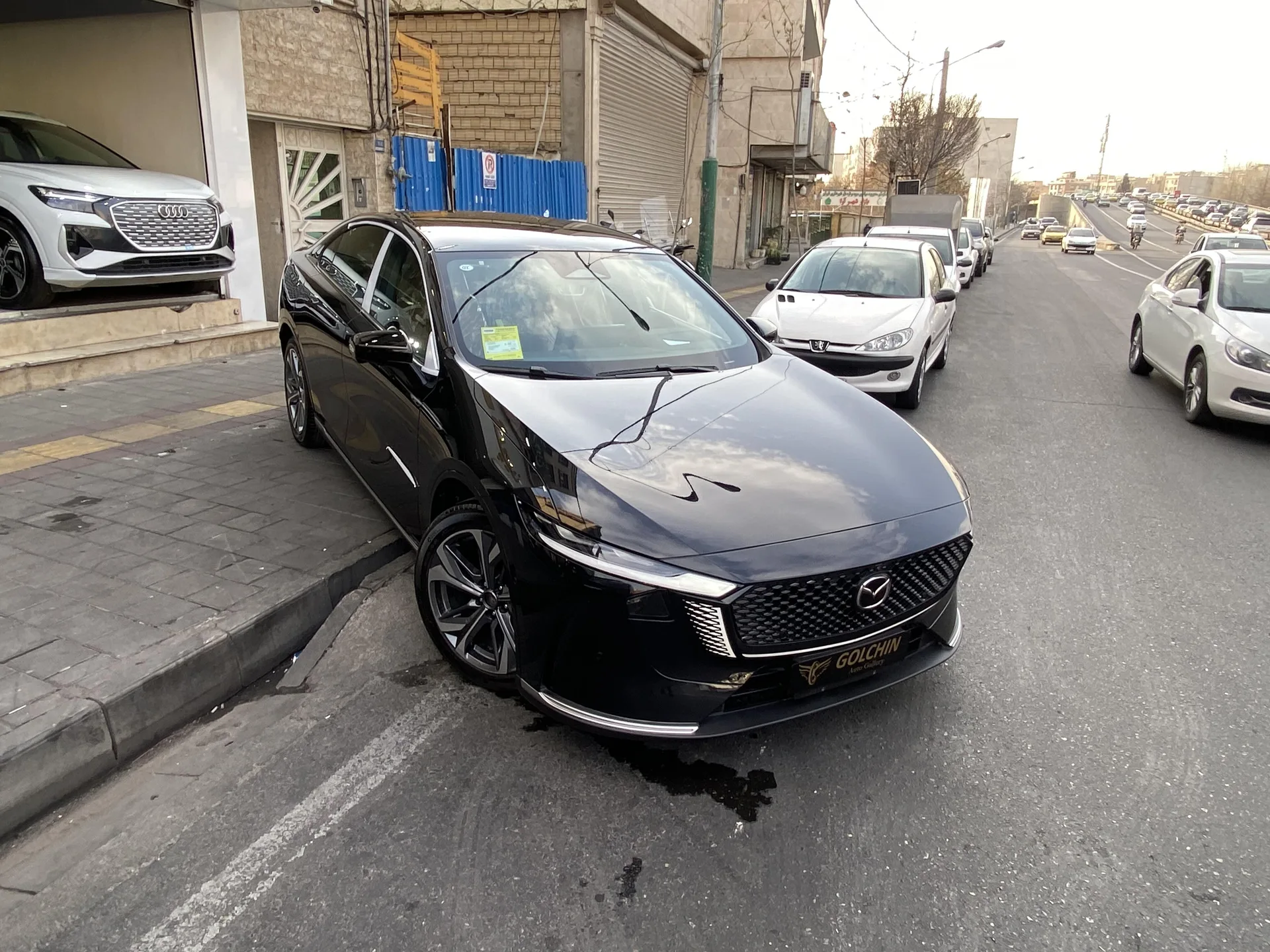 مزدا  EZ6 10