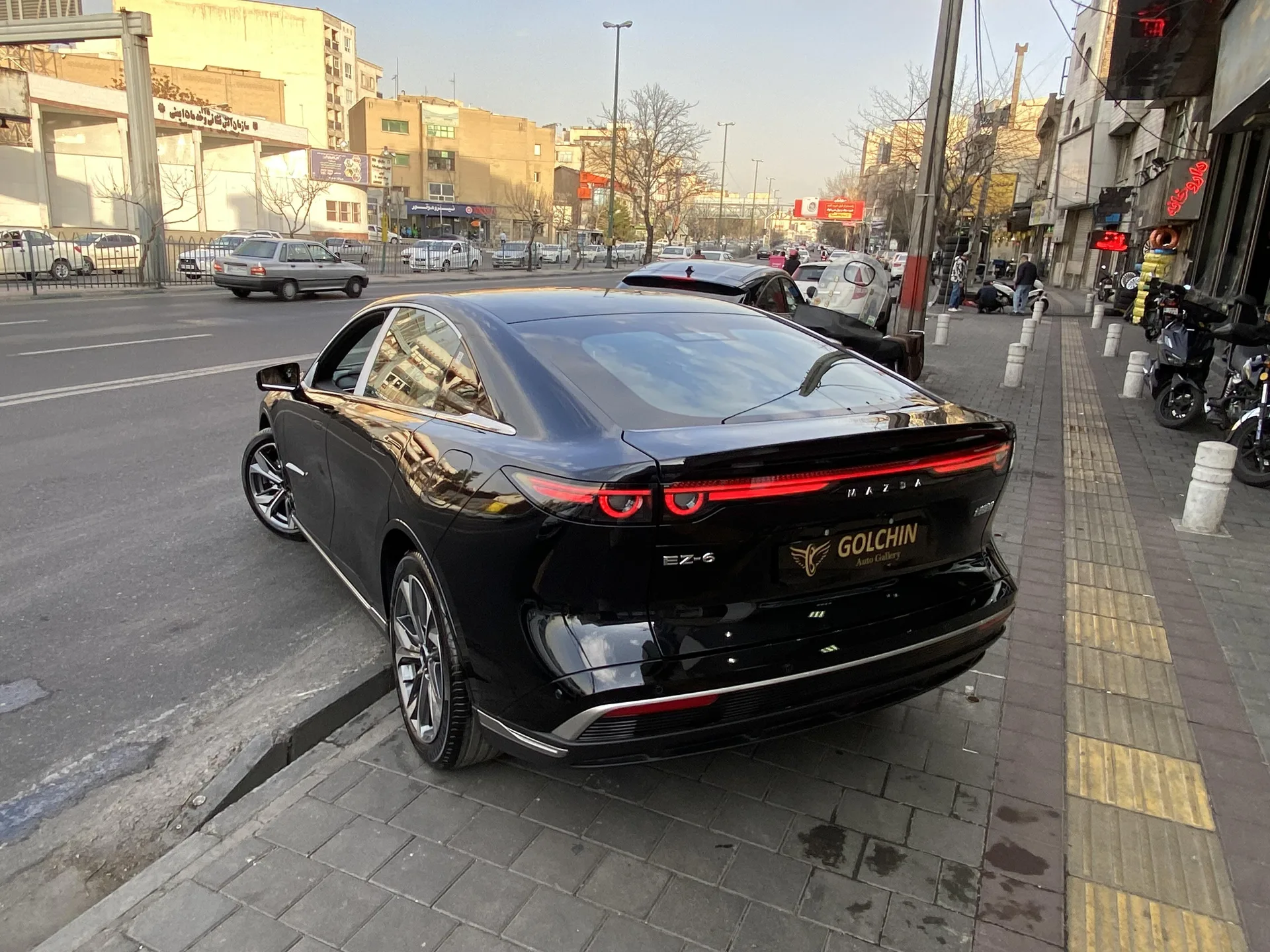 مزدا  EZ6 15