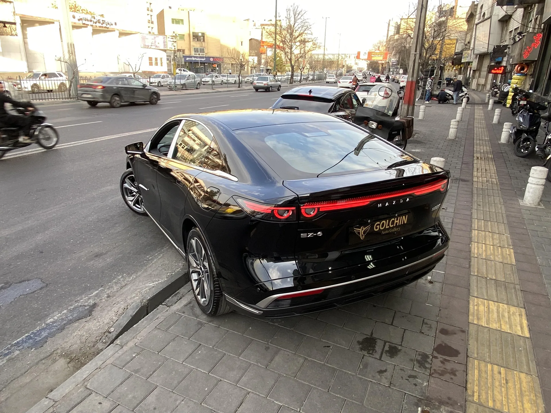 مزدا  EZ6 16