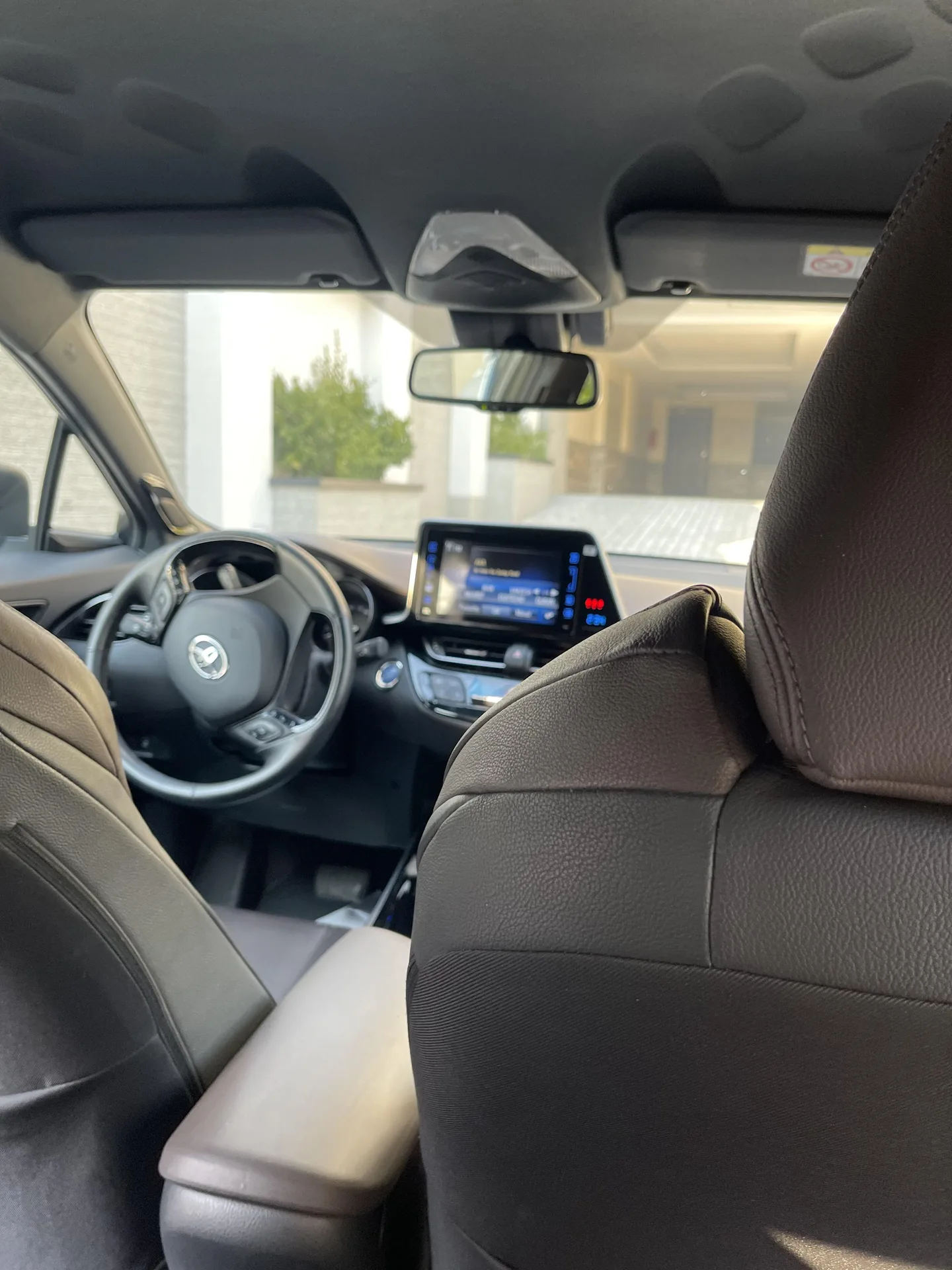 تویوتا  C-HR هیبرید 4