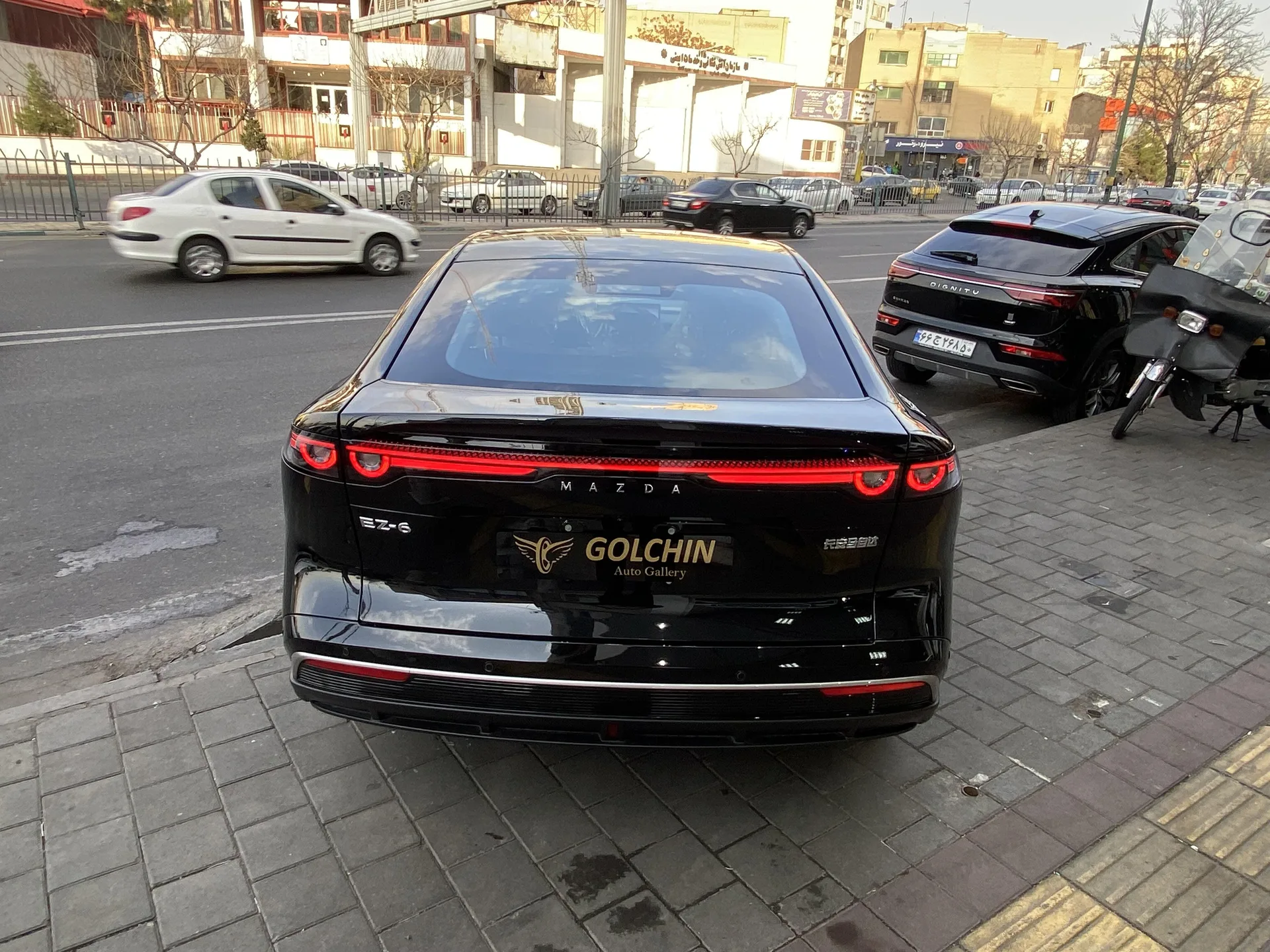 مزدا  EZ6 4