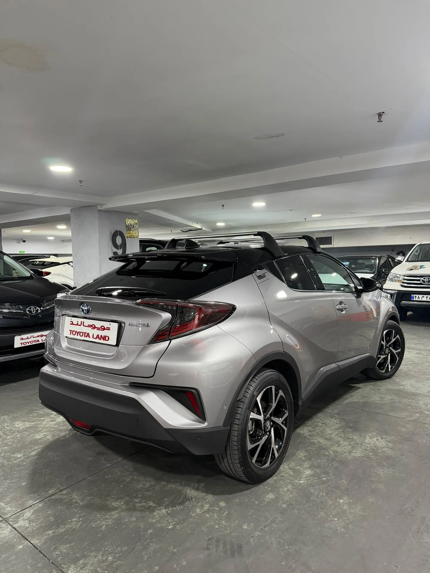تویوتا  C-HR هیبرید 3