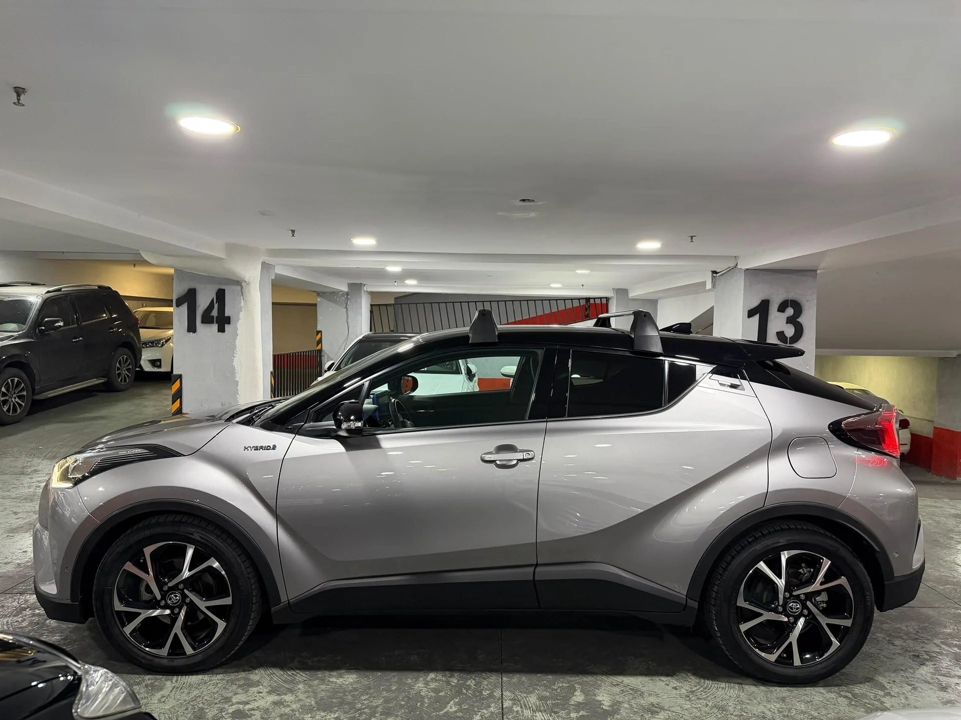 تویوتا  C-HR هیبرید 6