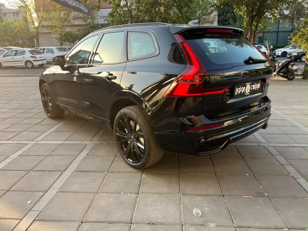 ولوو  XC60 4