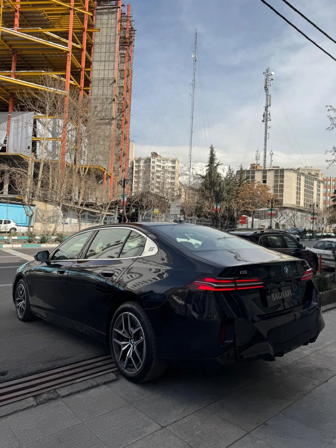 ب ام و  i5 5