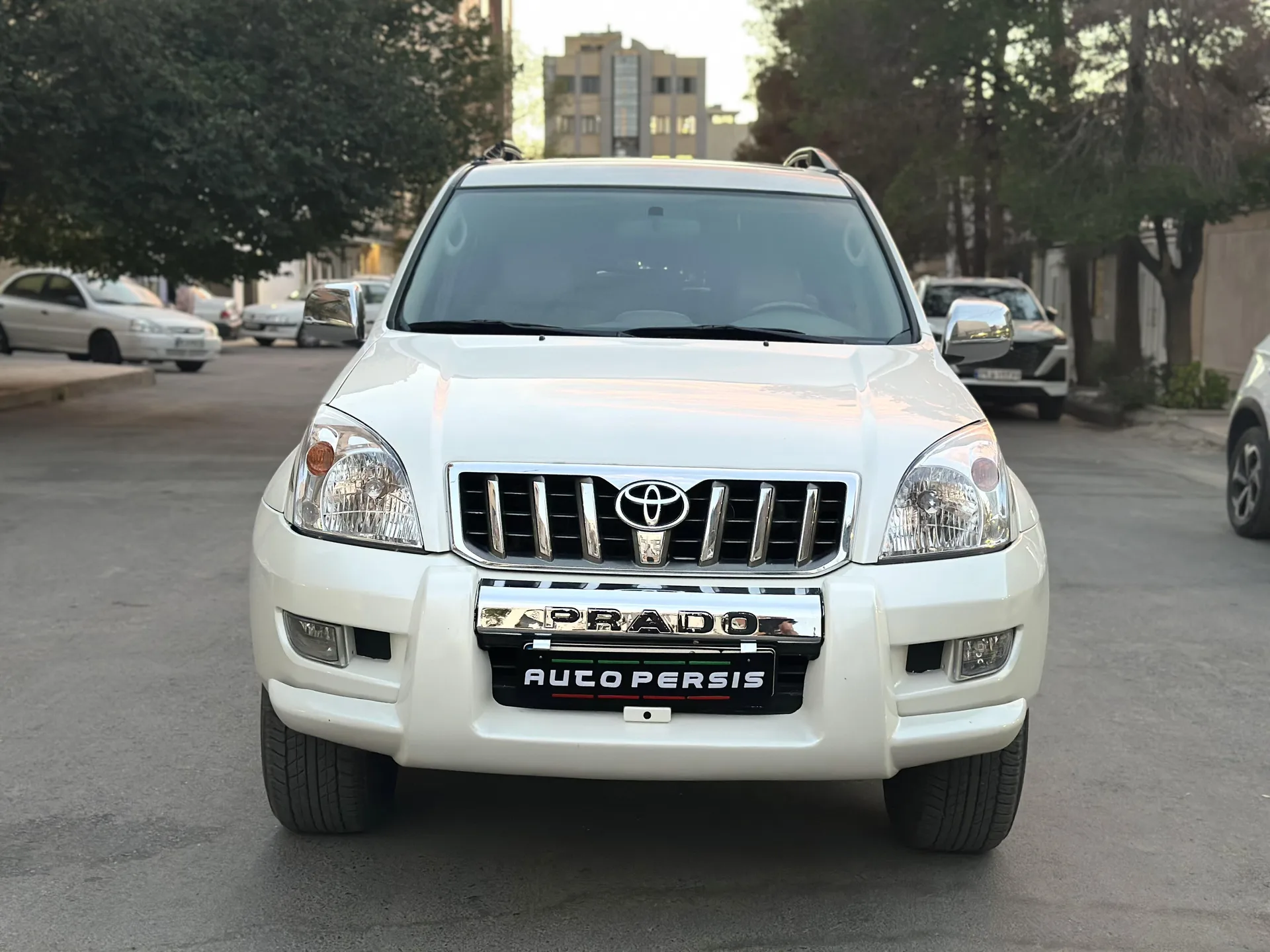 تویوتا پرادو دو در