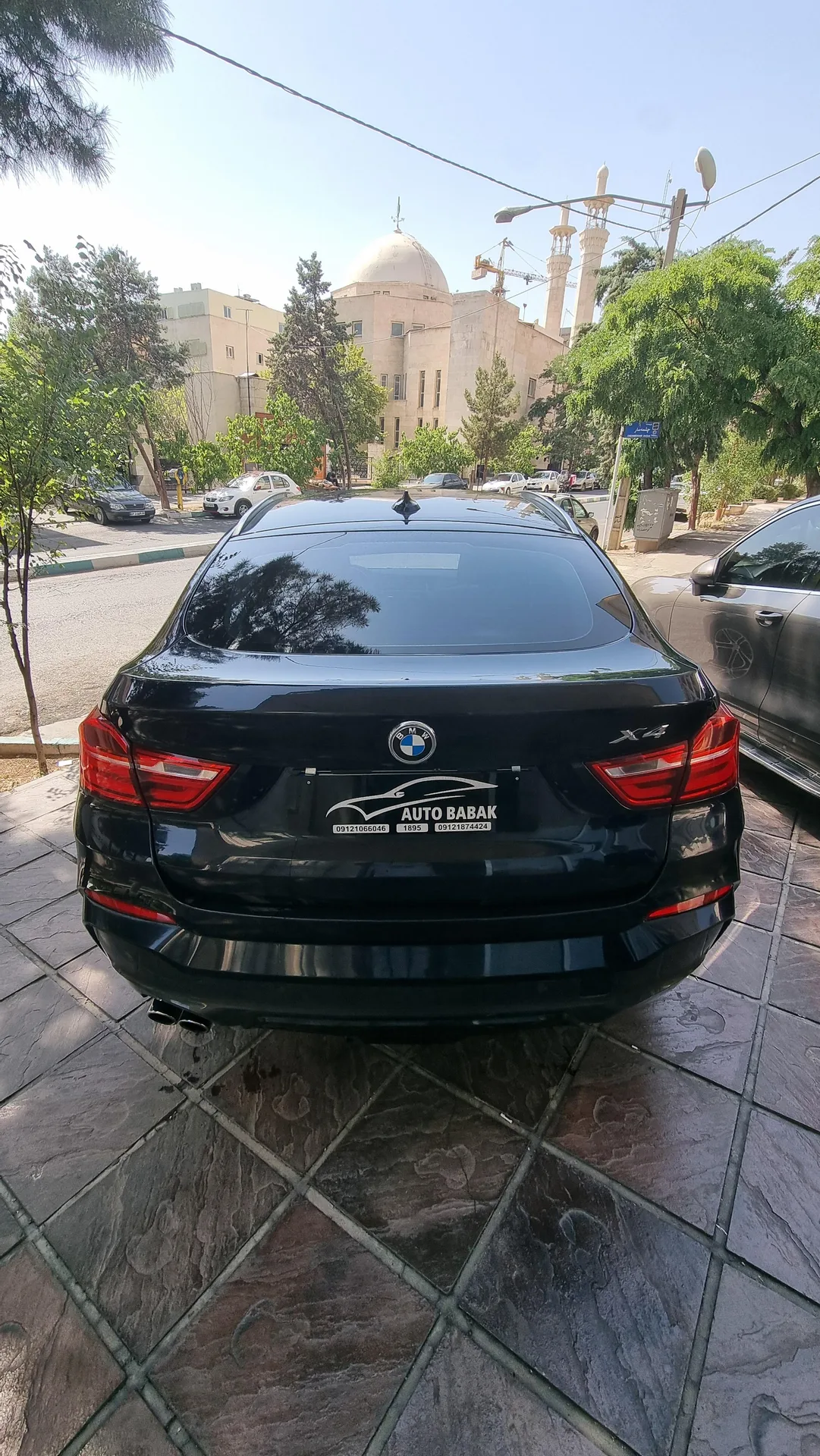 ب ام و  X4 2