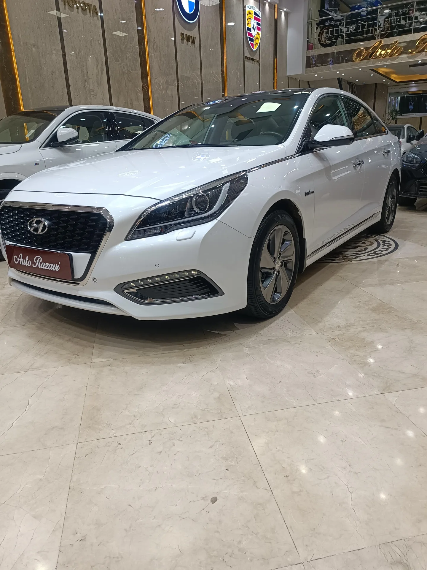 هیوندای  سوناتا هیبرید 2