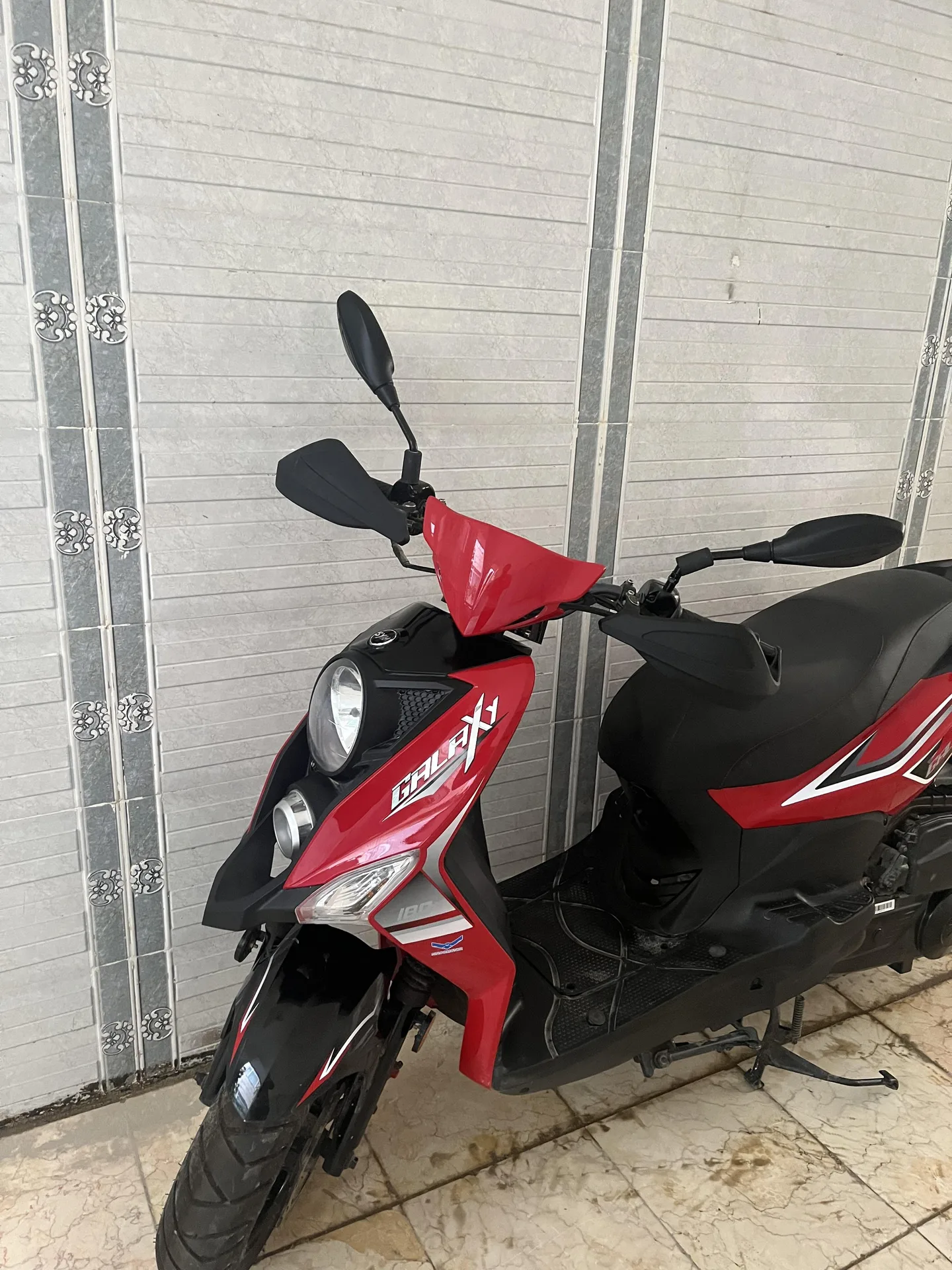 اس وای ام گلکسی CX 180