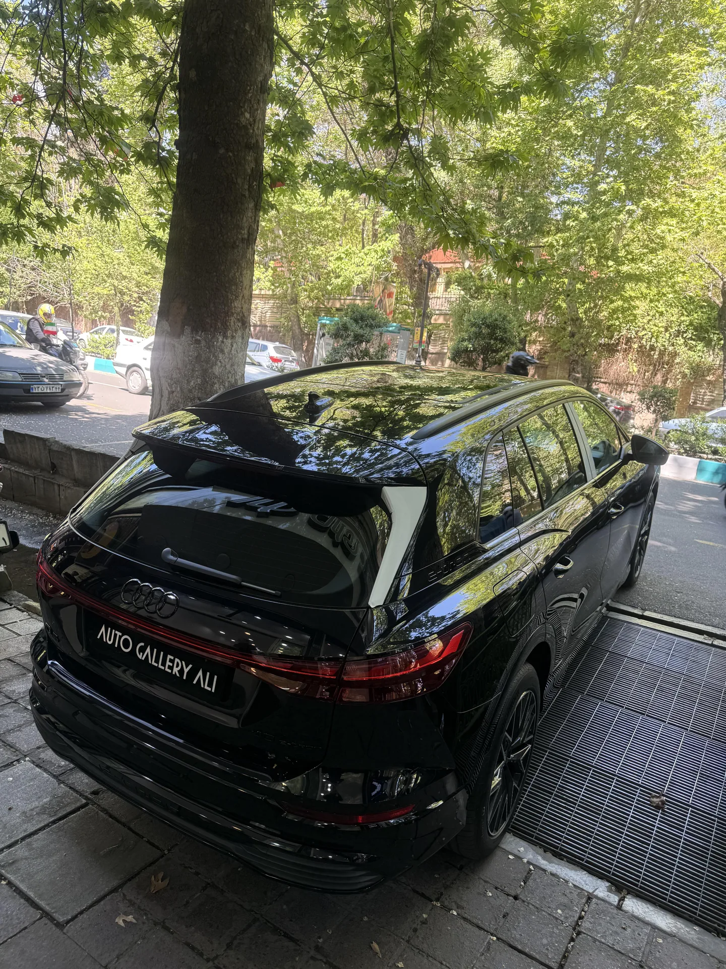 آئودی  Q5 e-tron 5