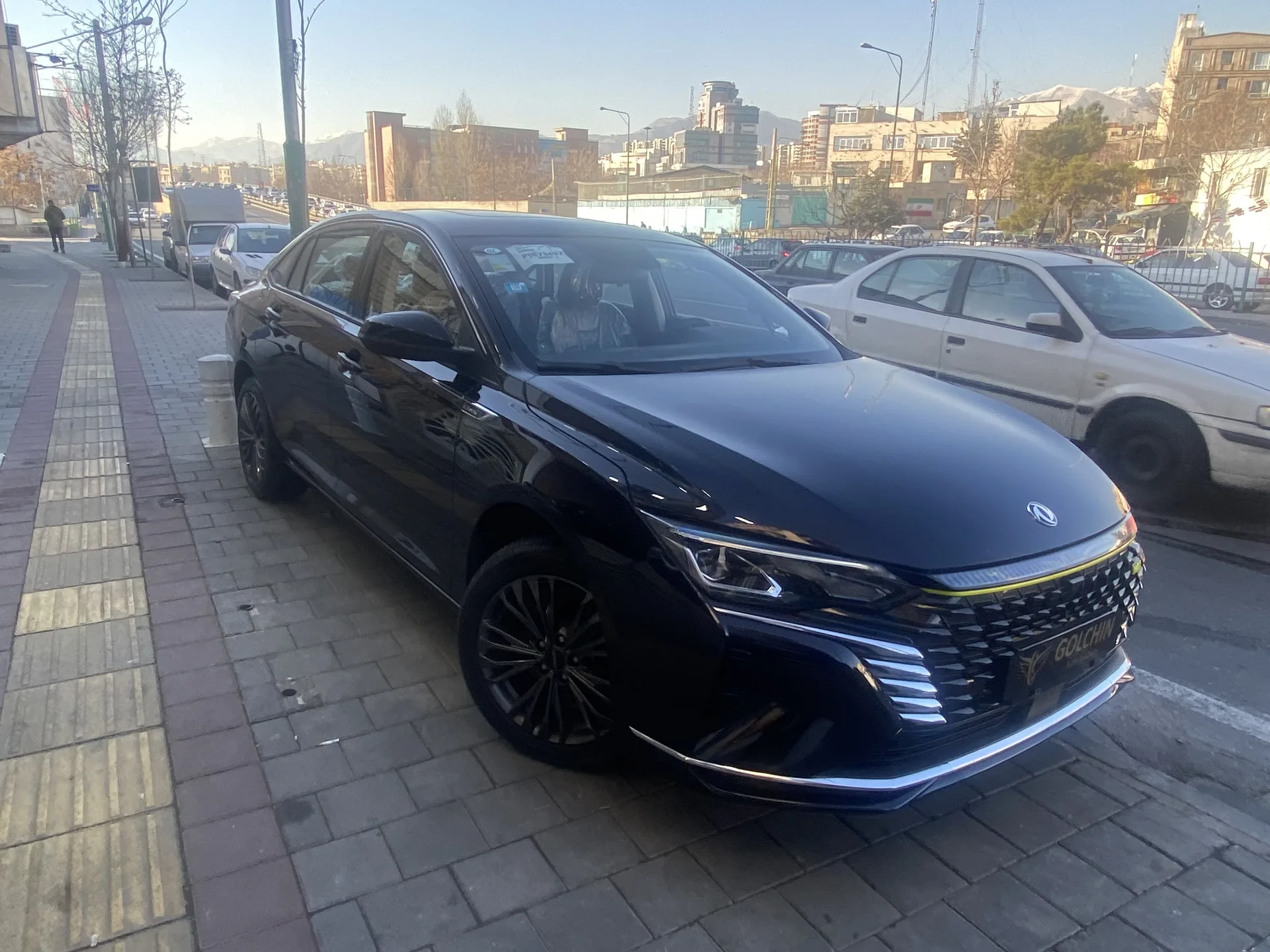 دانگ فنگ  شاین مکس هیبرید 5