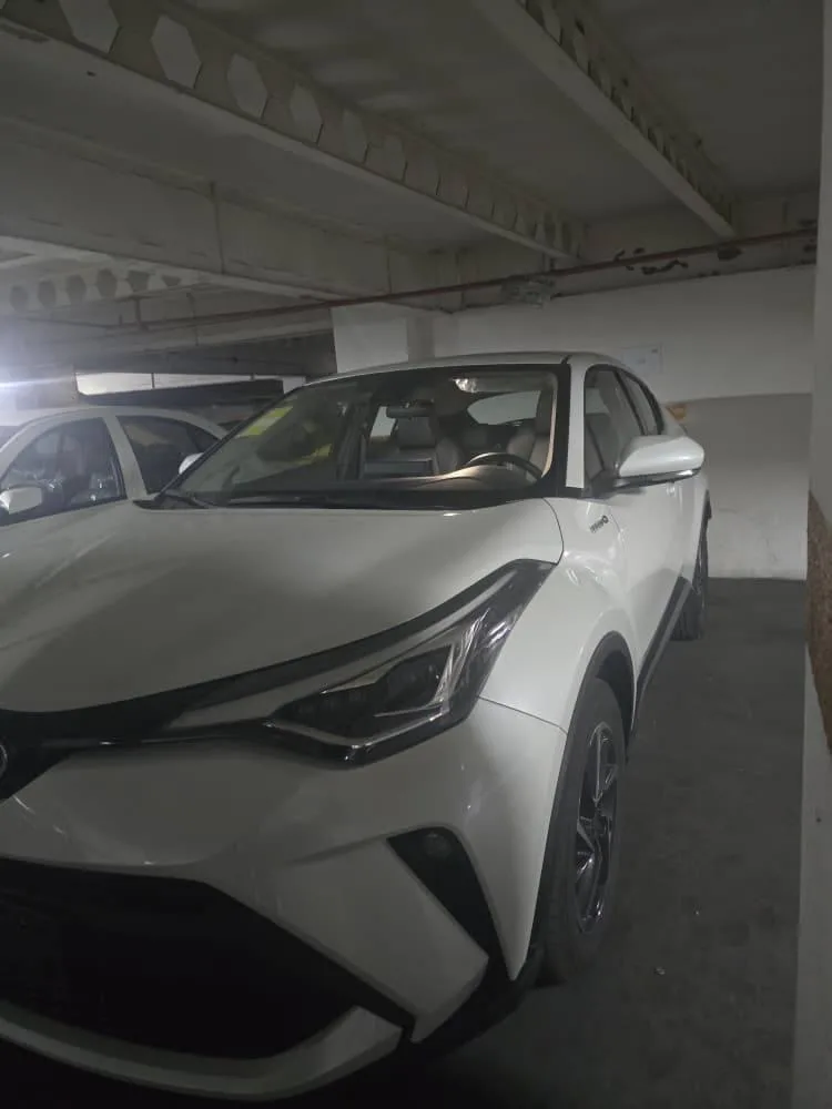 تویوتا  C-HR هیبرید 3