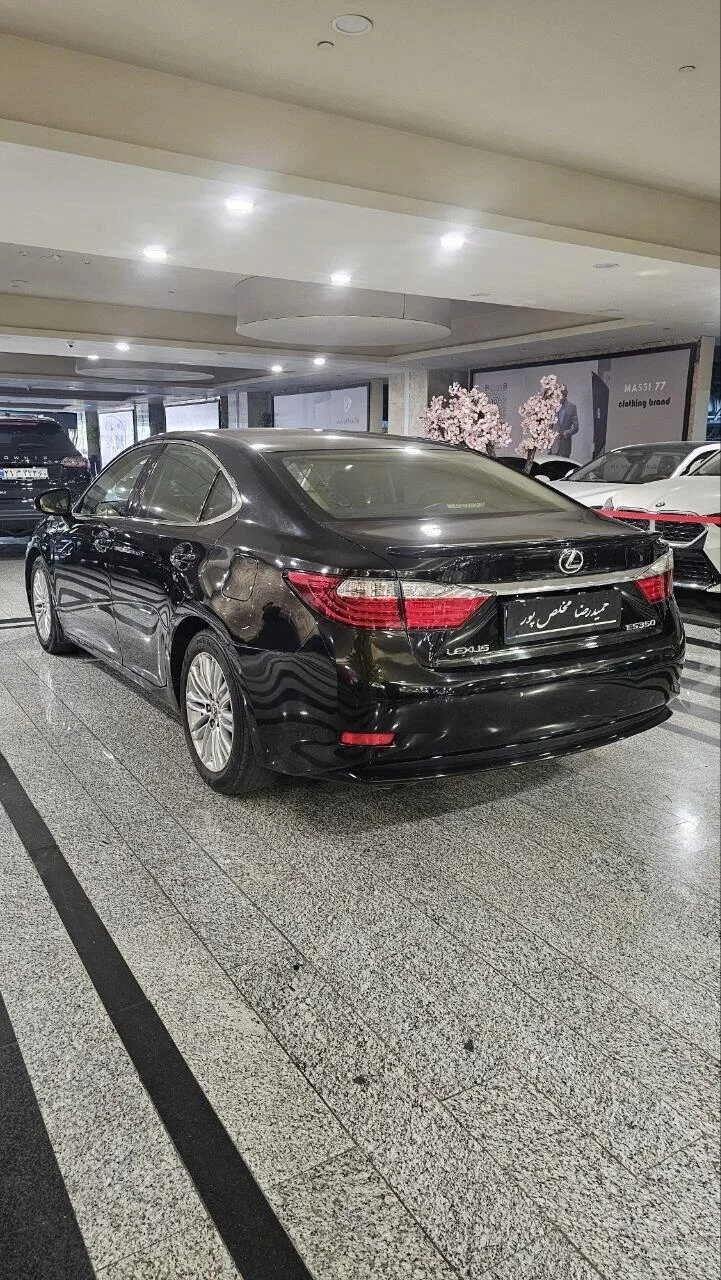 لکسوس  ES 4