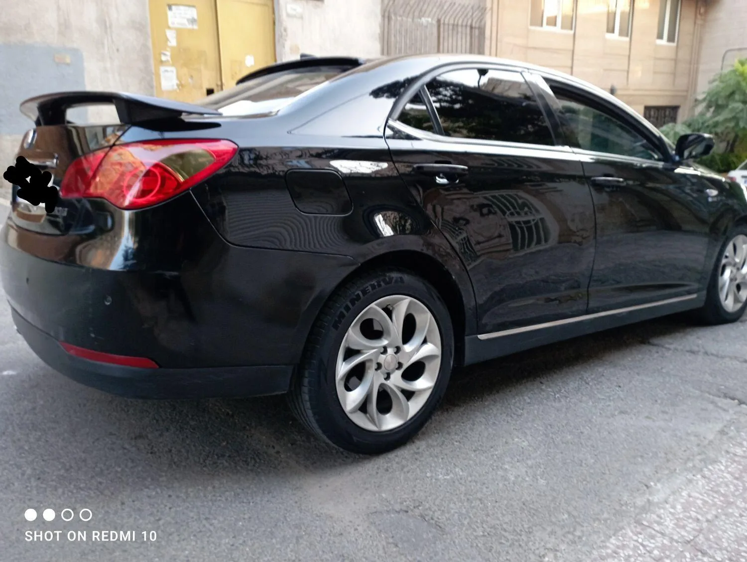 ام جی 550
