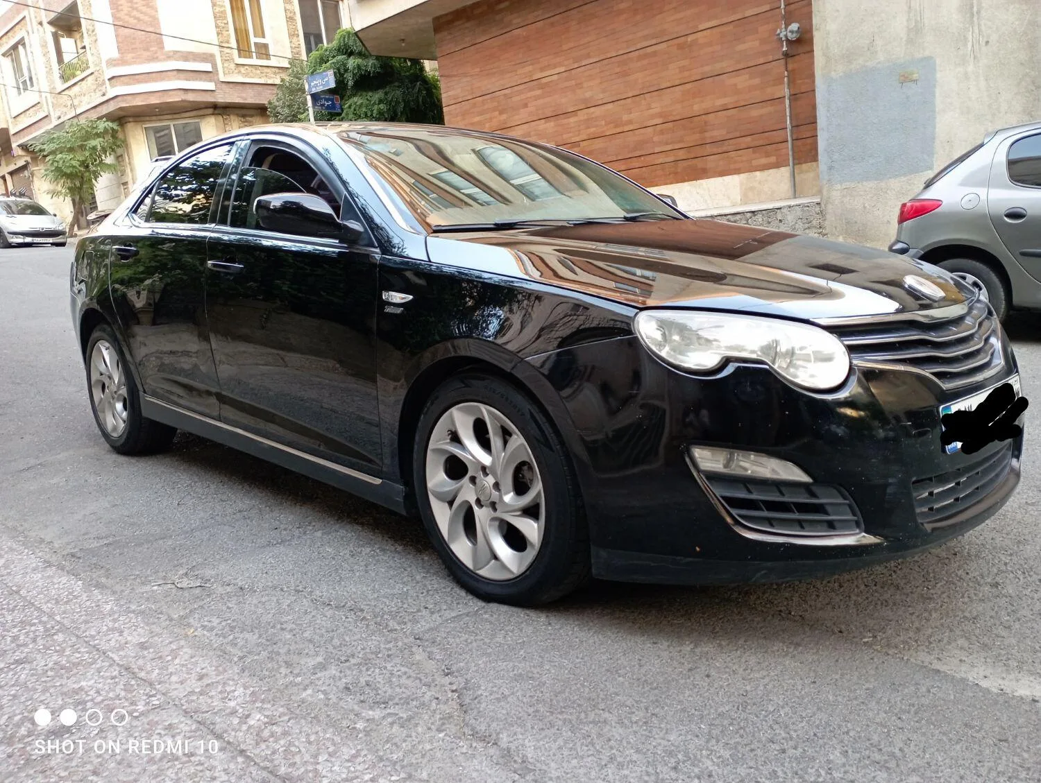ام جی  550 2