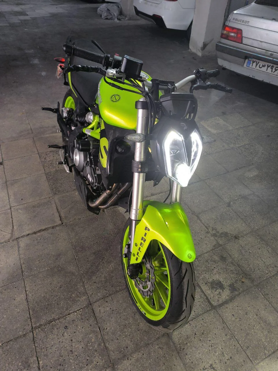 بنلی  TNT 249S 2