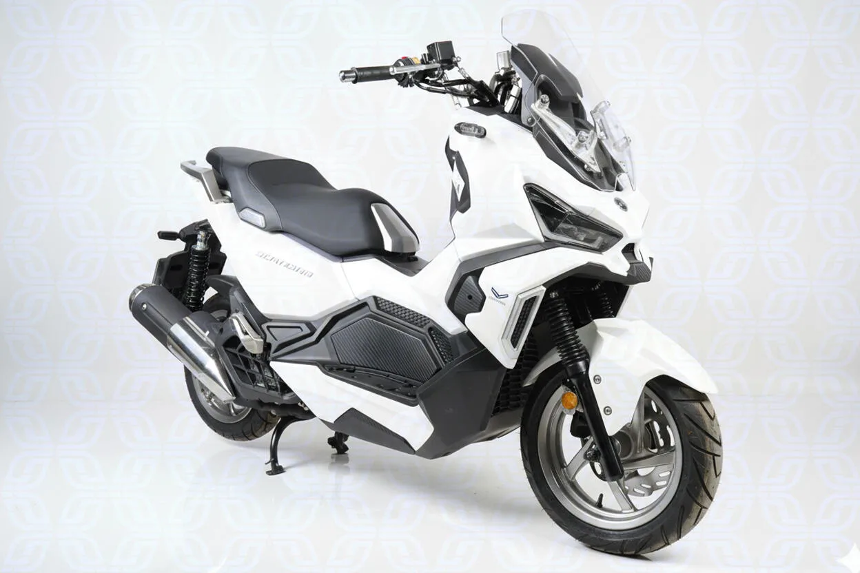 اس وای ام  ADV 175 3