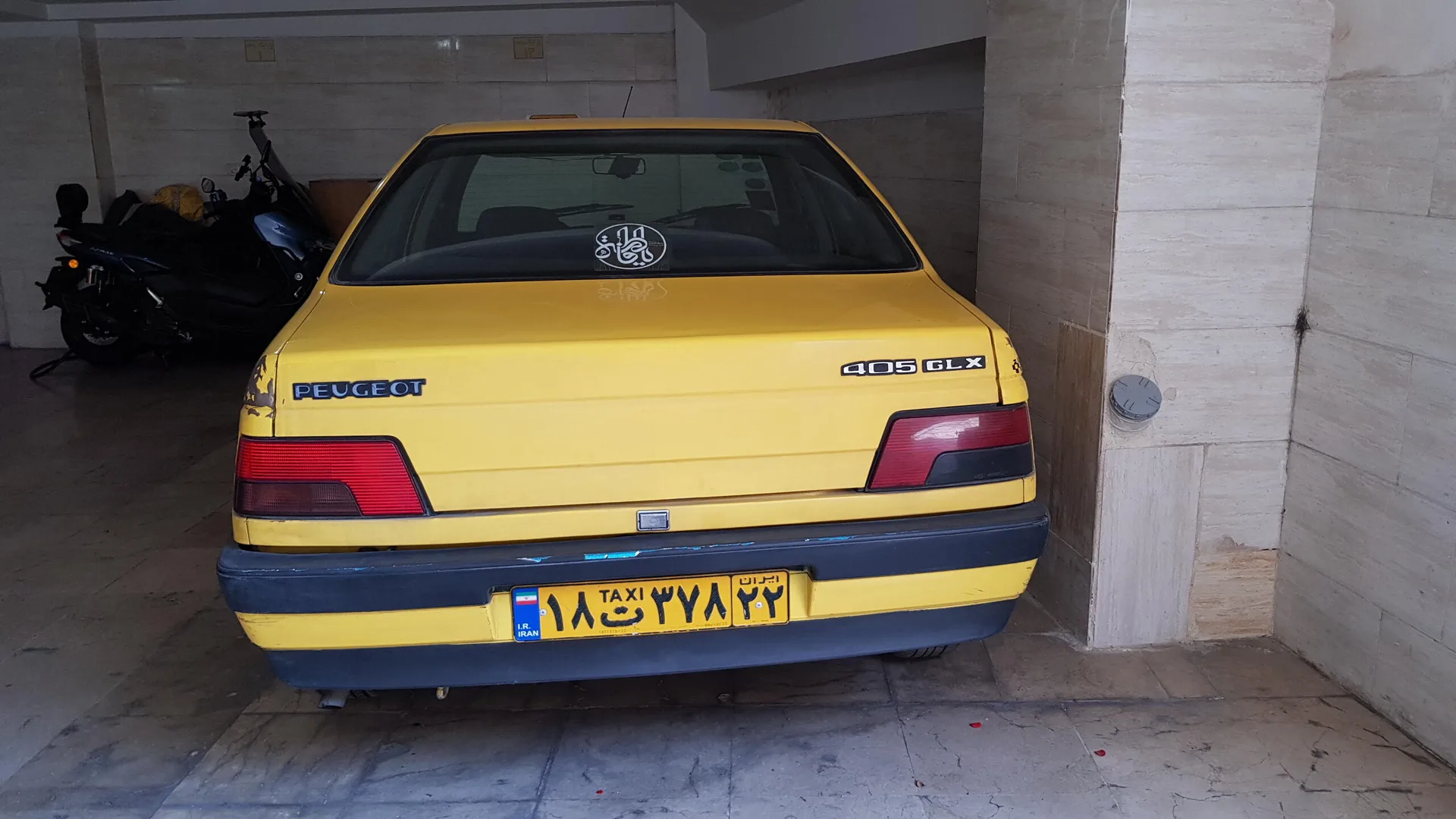پژو 405