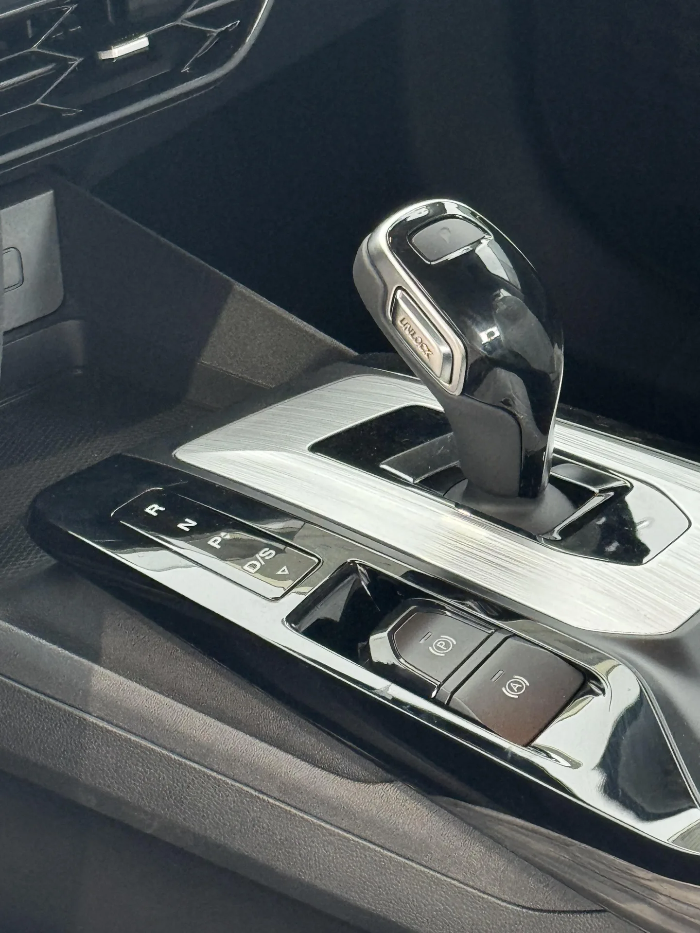 ام جی  GT 4