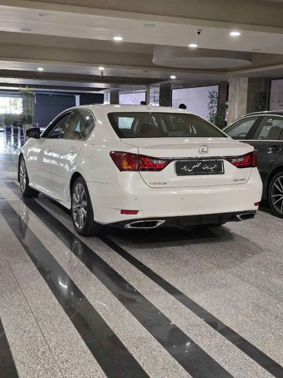 لکسوس  GS 5