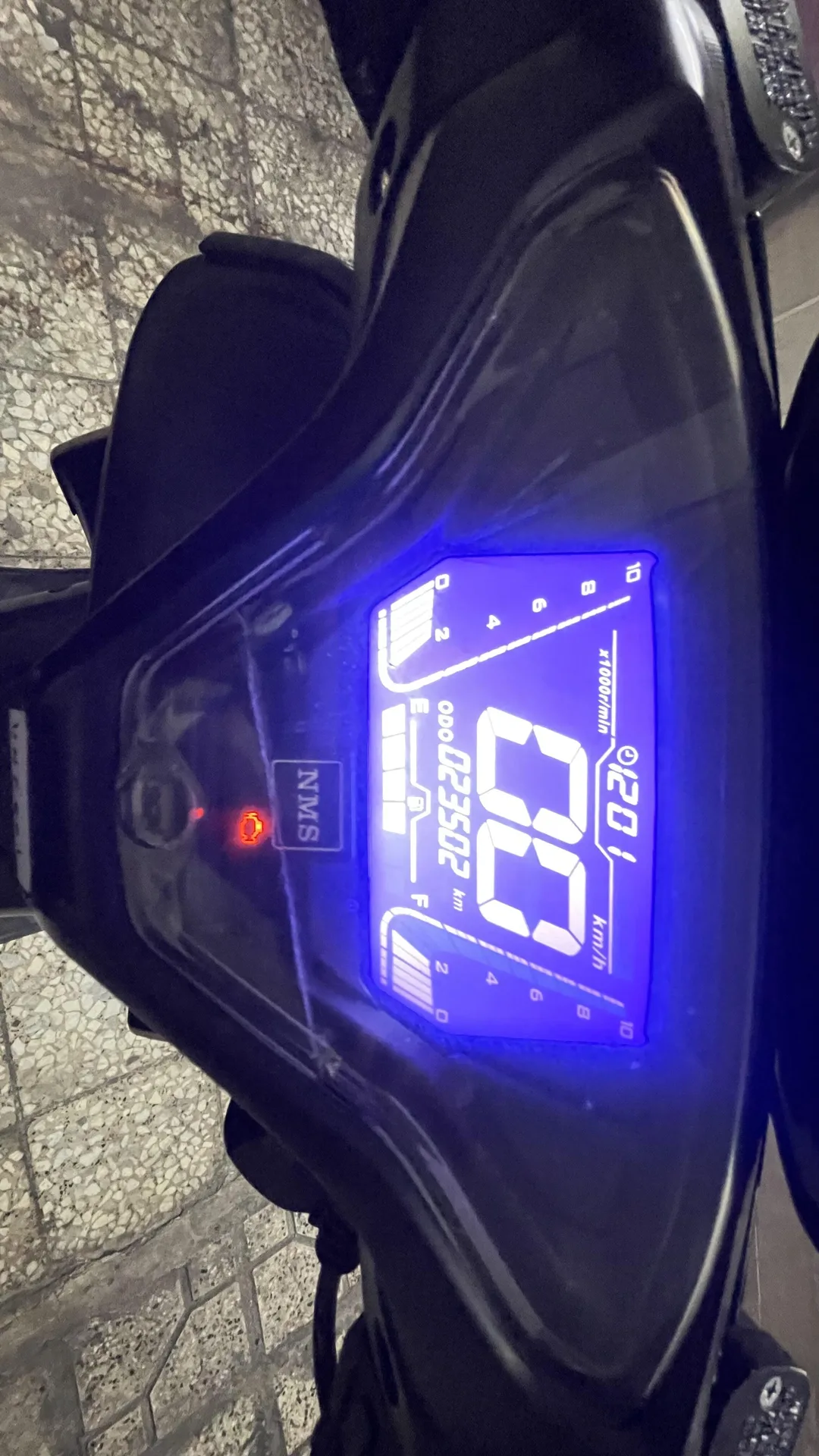 سالار گستر  طرح ایروکس 150 4