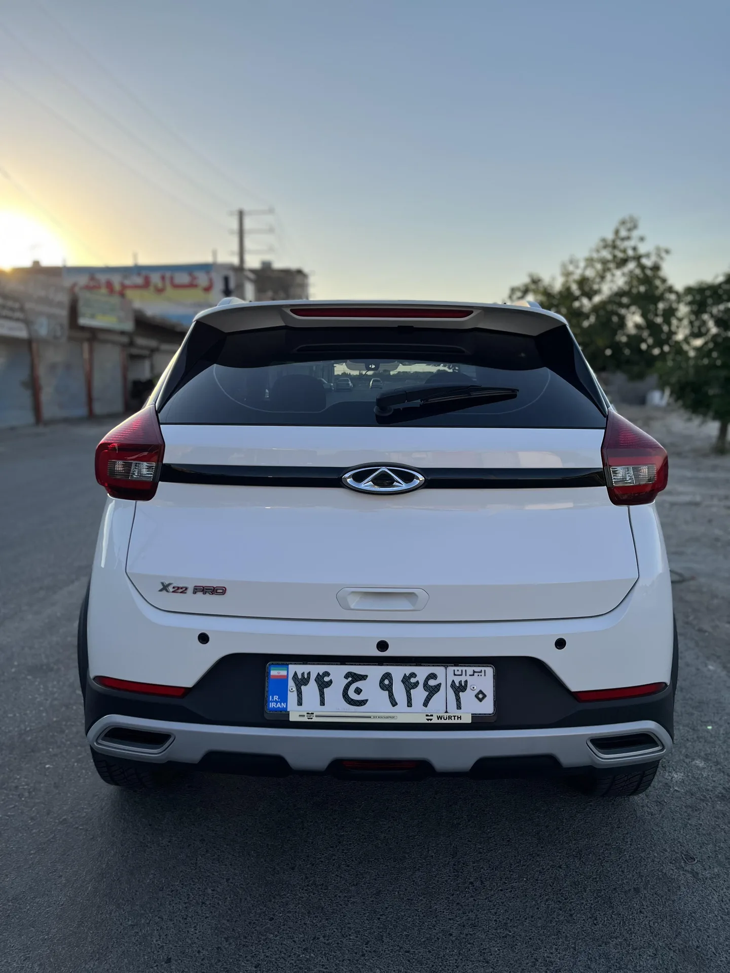 ام وی ام  X22 2