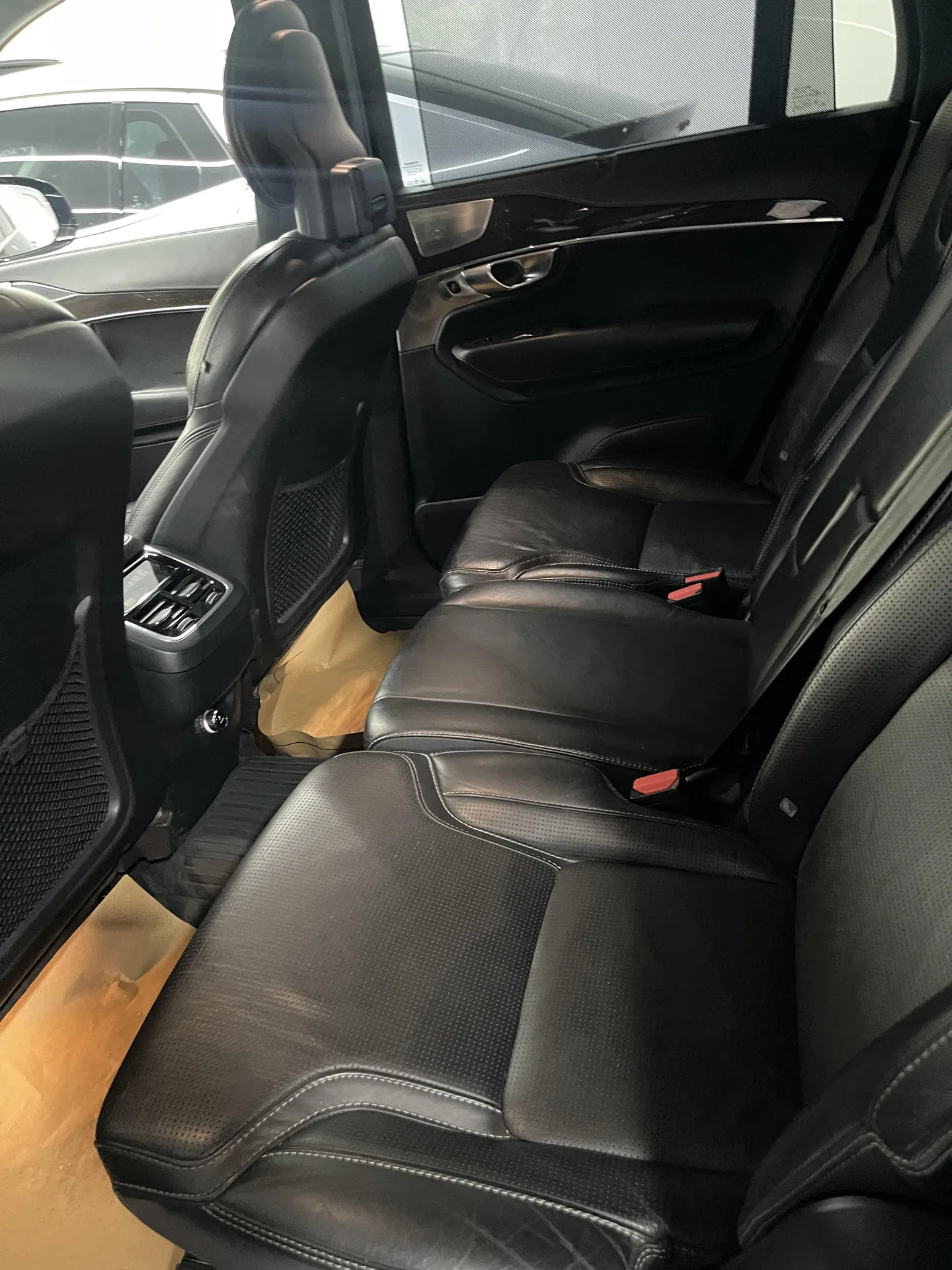 ولوو  XC90 3