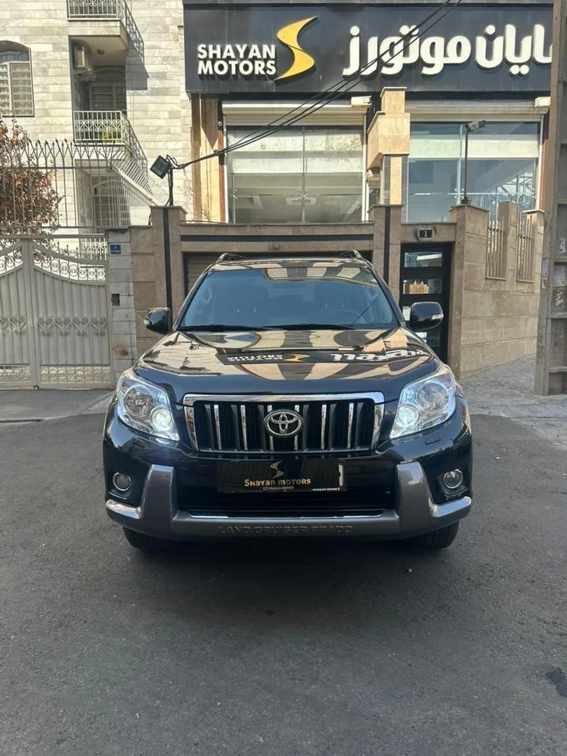 تویوتا  پرادو دو در 7