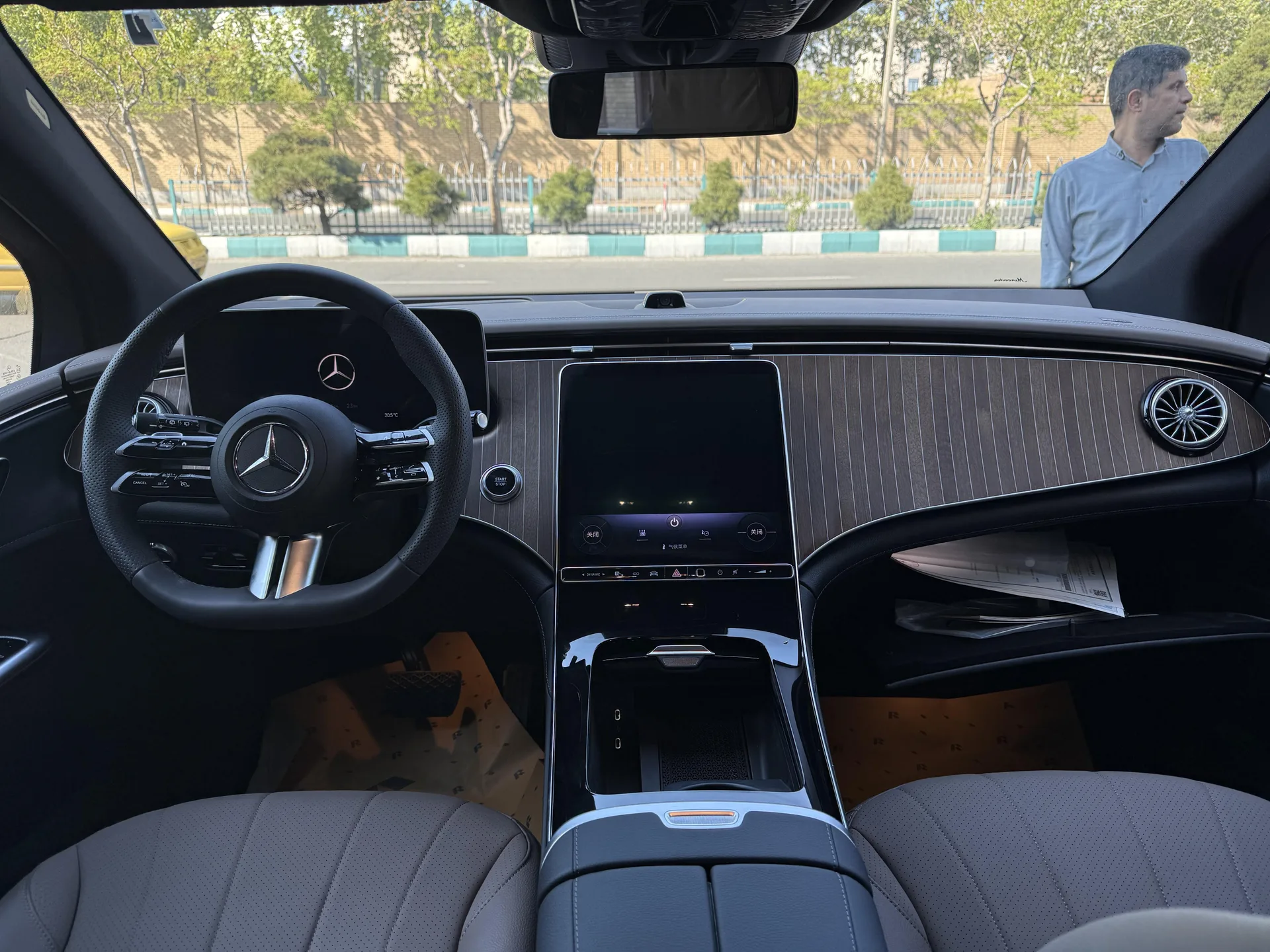 بنز  EQE SUV 6