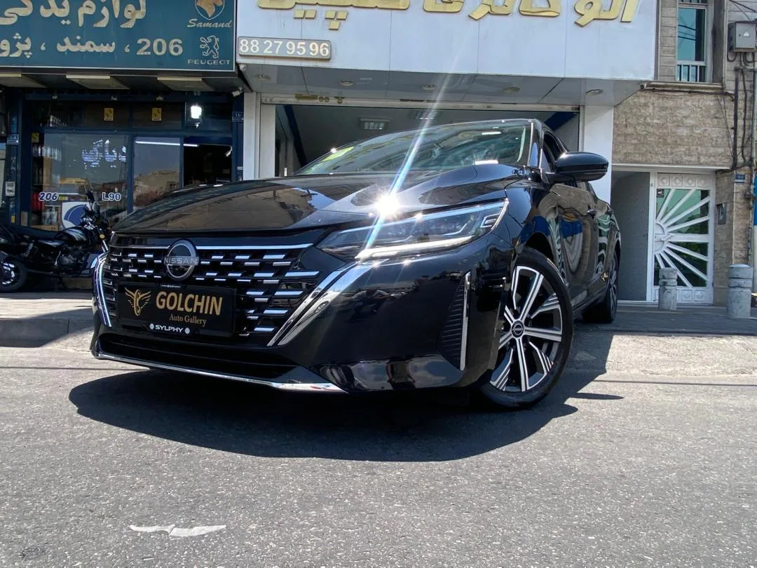 نیسان  سیلفی e-POWER 6