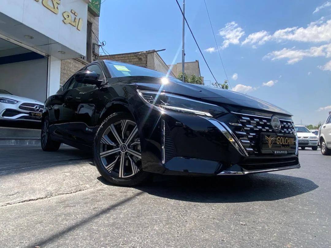 نیسان  سیلفی e-POWER 10