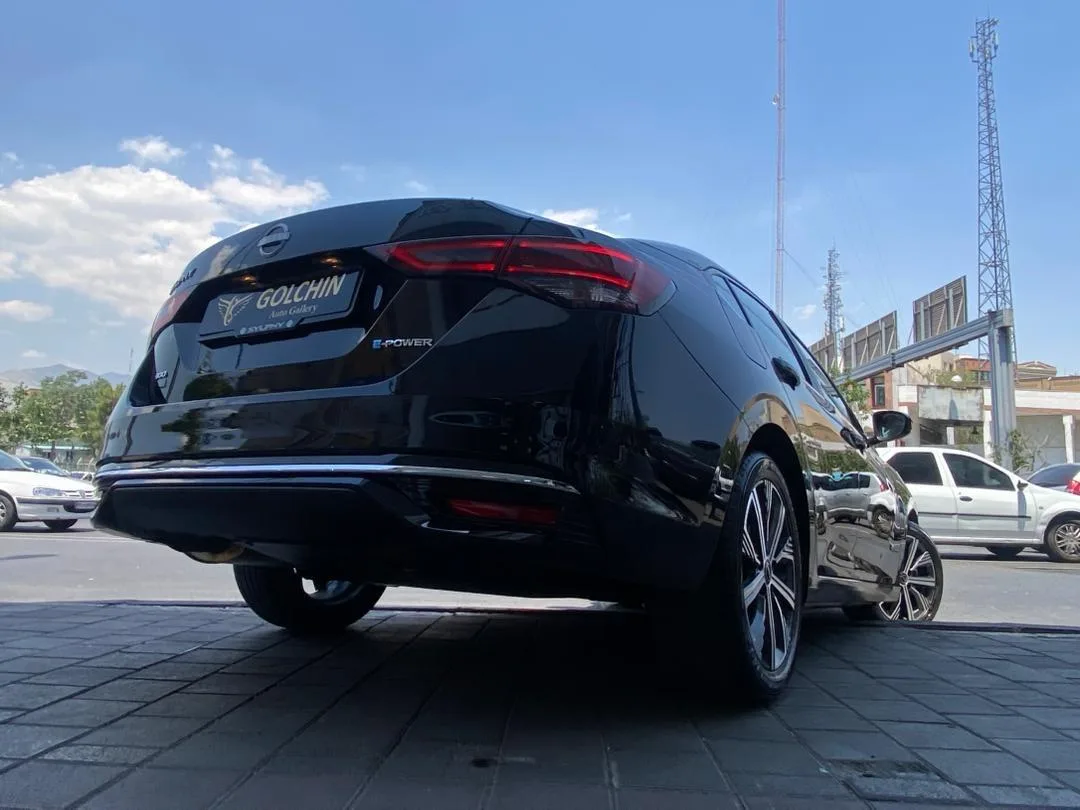 نیسان  سیلفی e-POWER 19