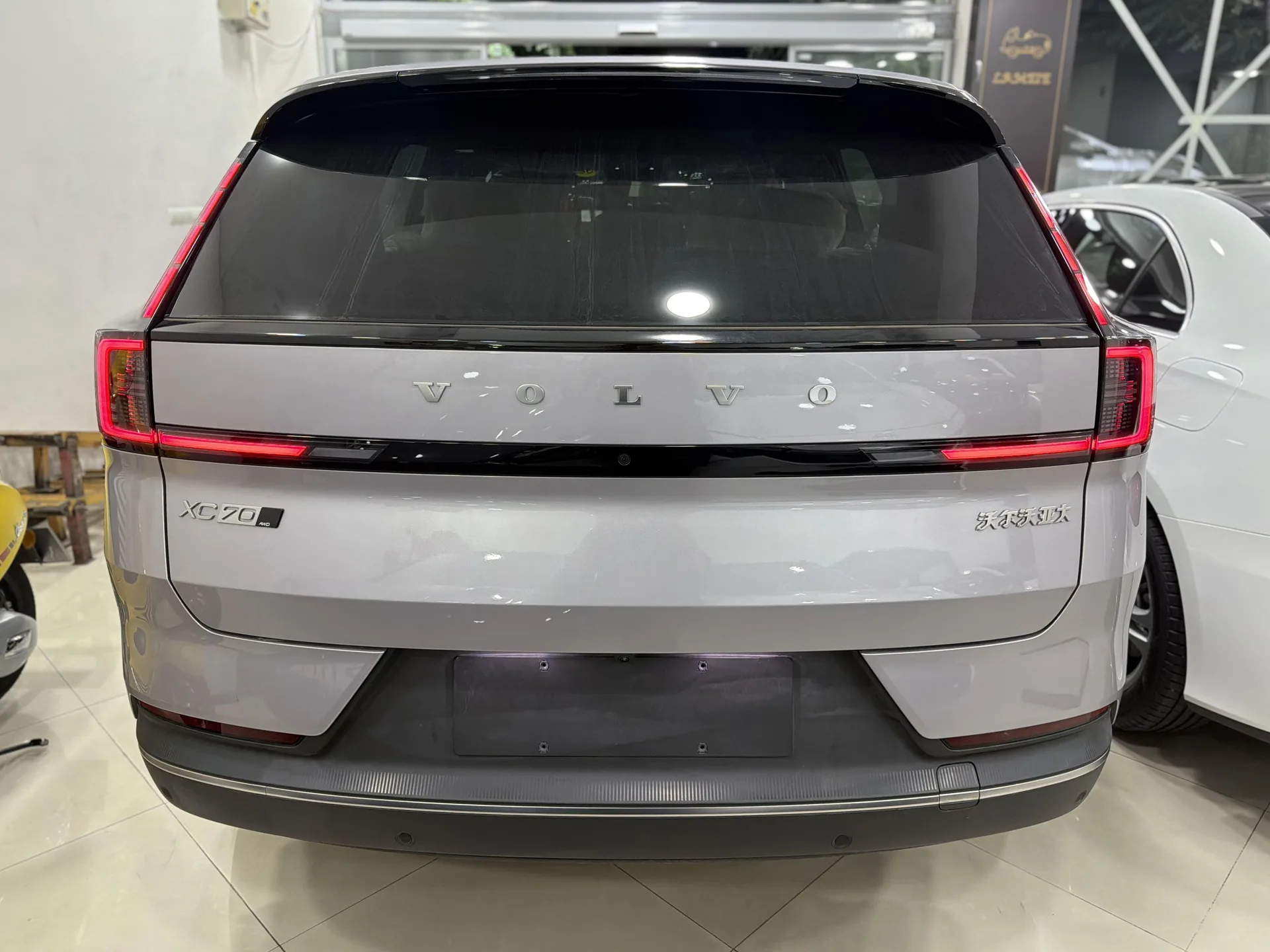 ولوو  XC70 4