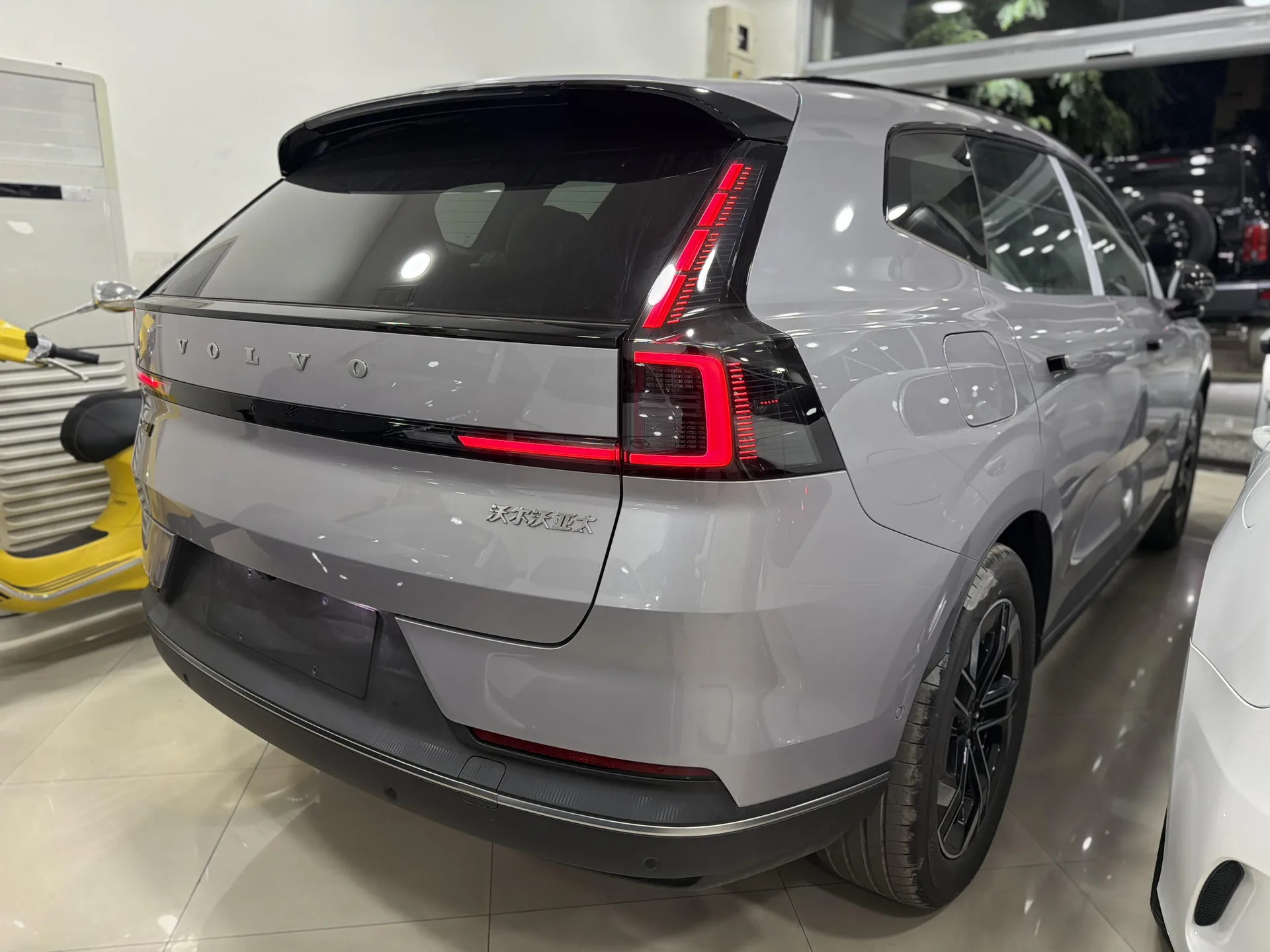 ولوو  XC70 5