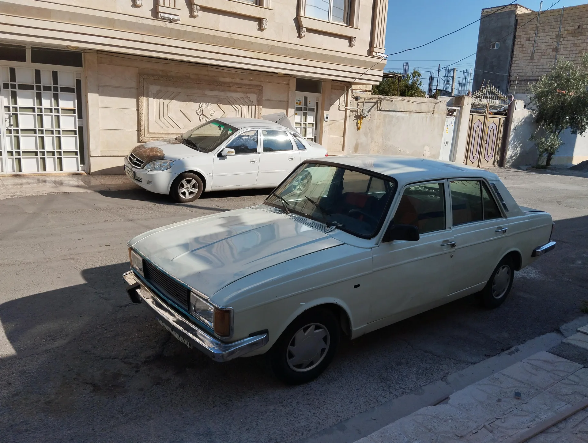 پیکان  سدان 4