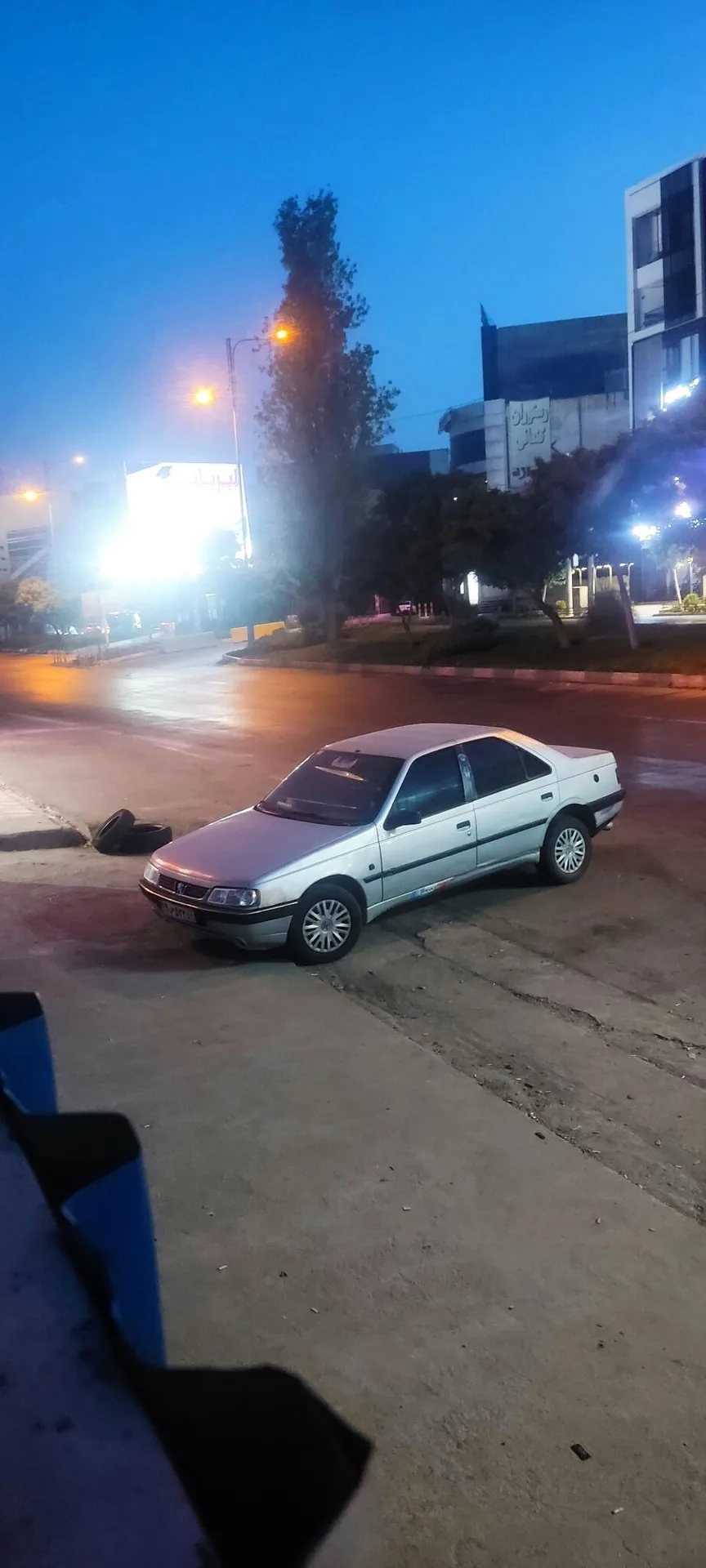 پژو 405