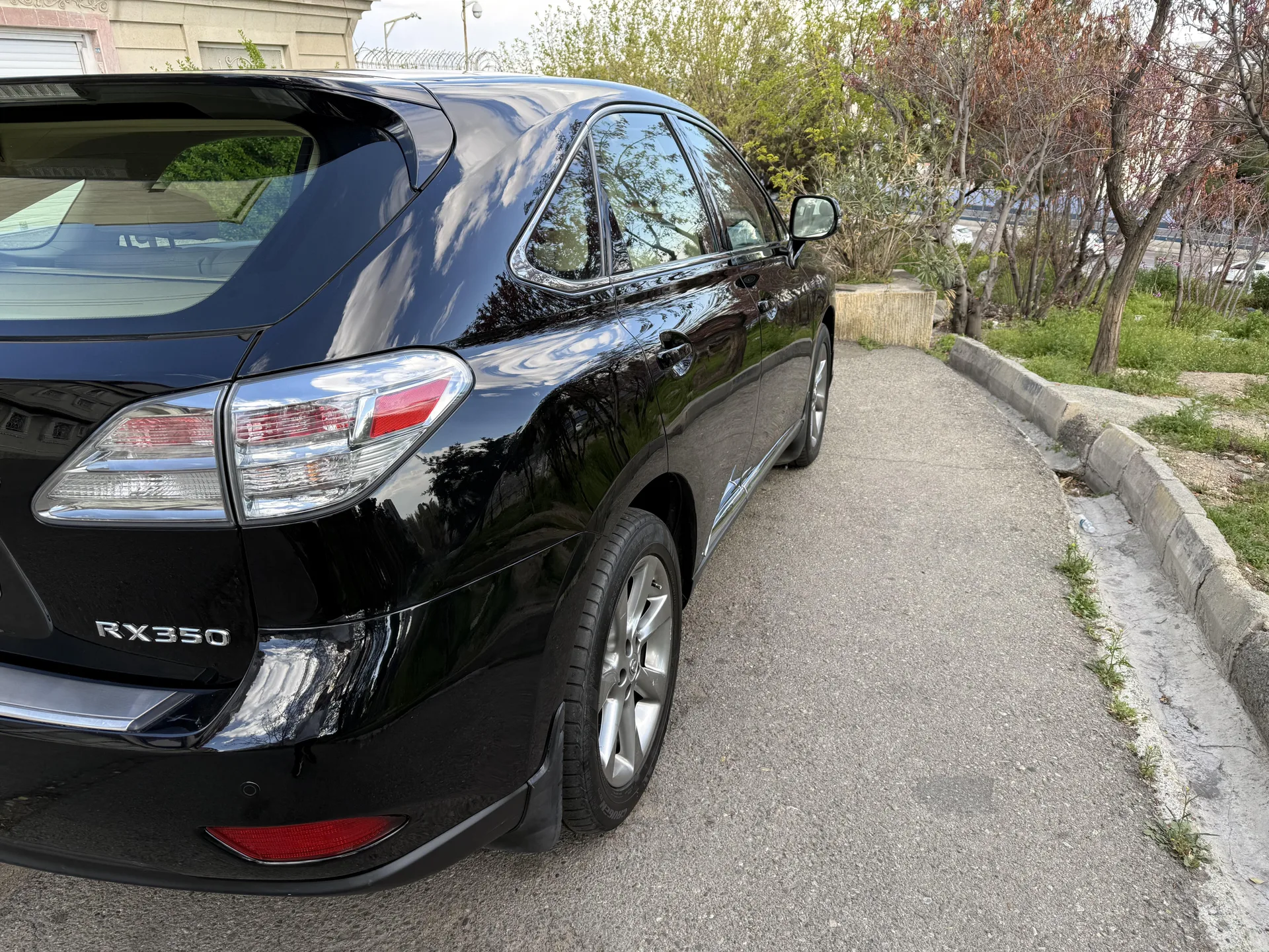 لکسوس  RX 4