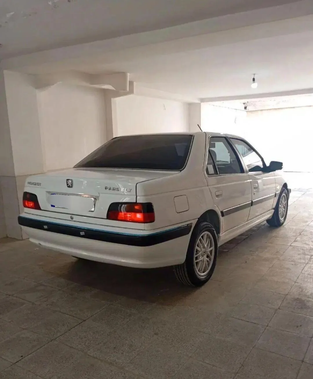 پژو  پارس 4
