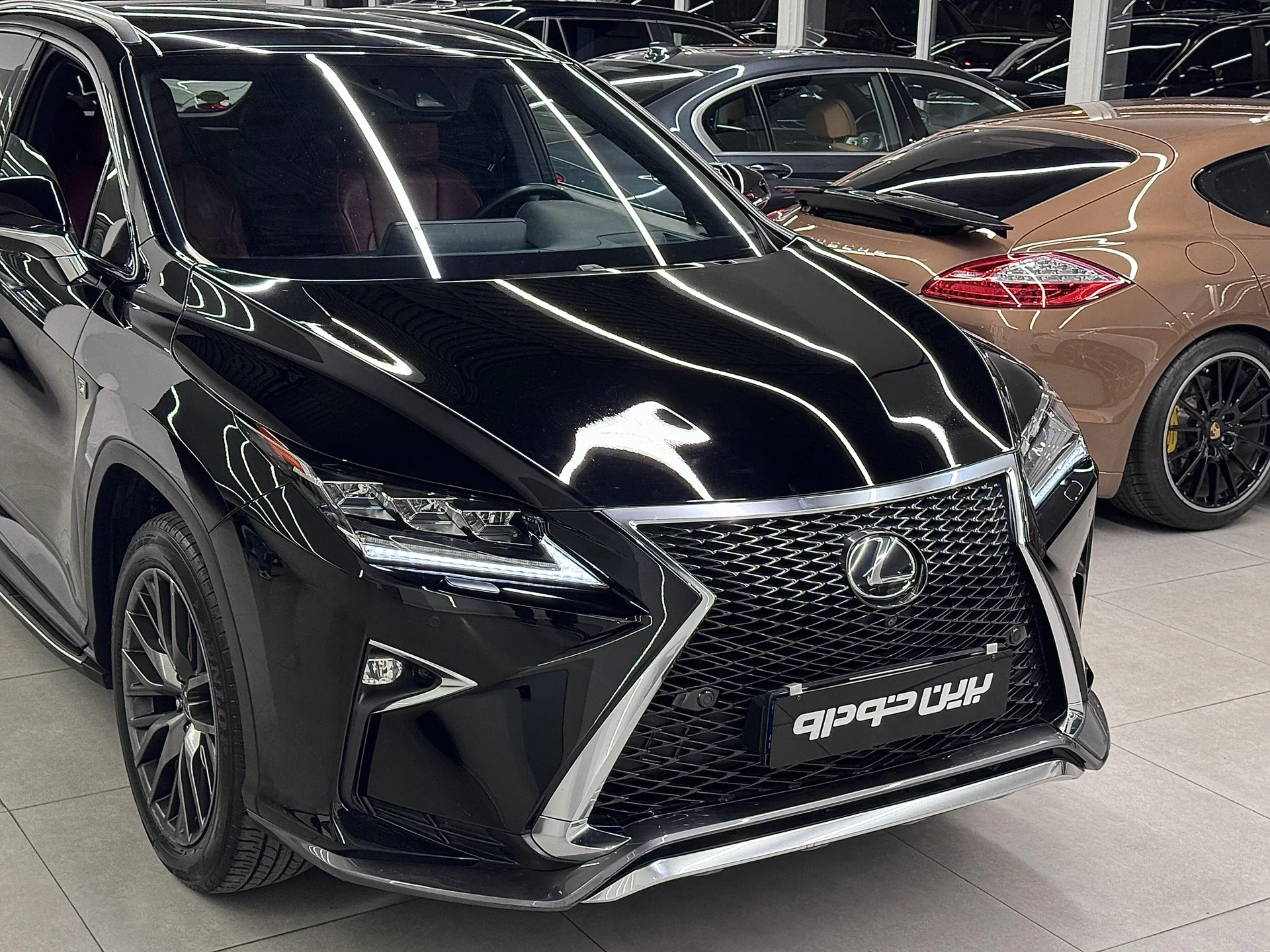 لکسوس  RX 5