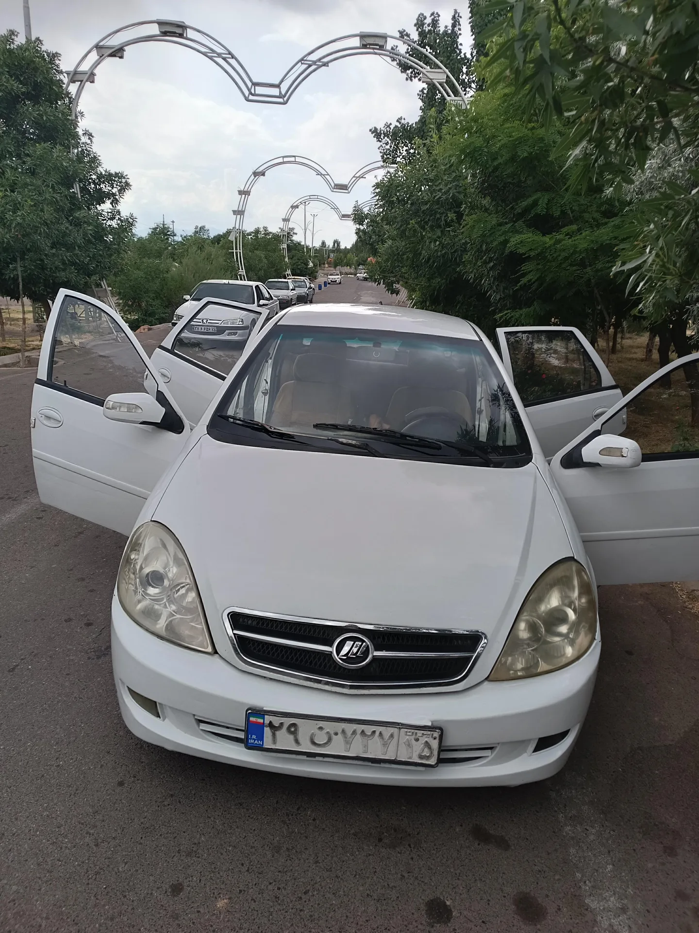 لیفان  520i 4