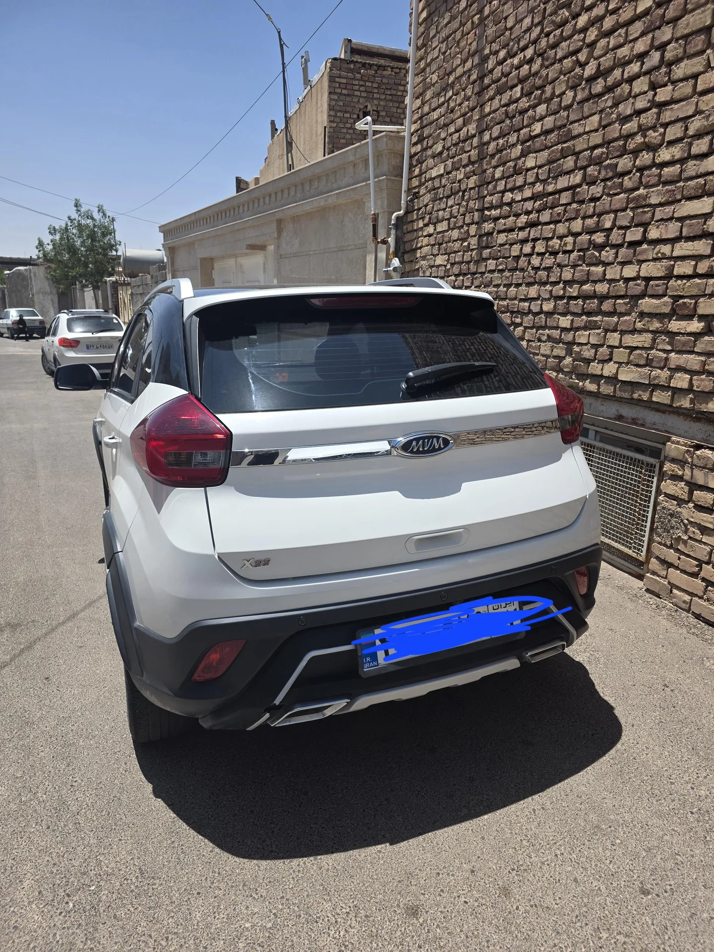 ام وی ام  X22 3