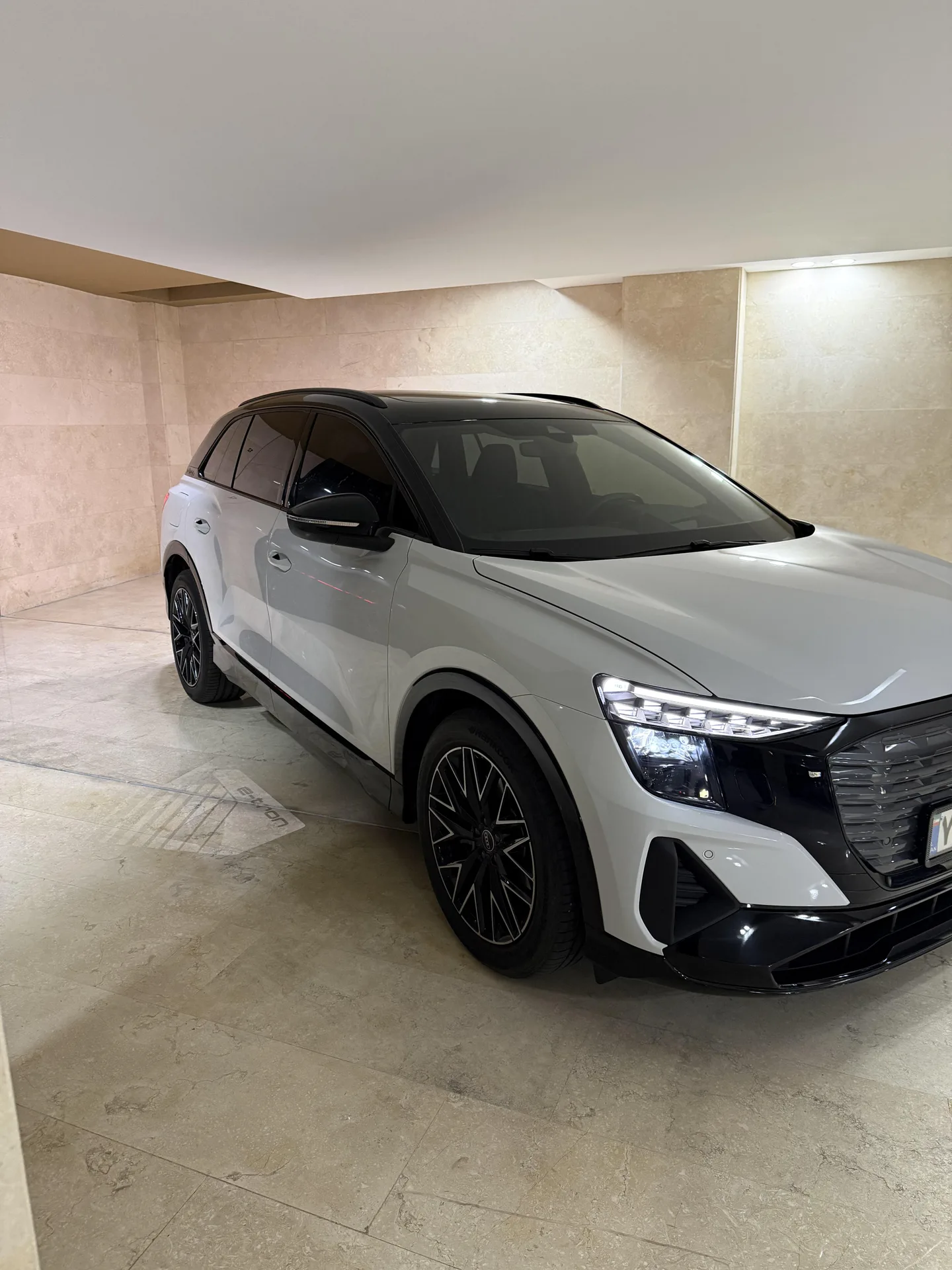 آئودی  Q5 e-tron 2