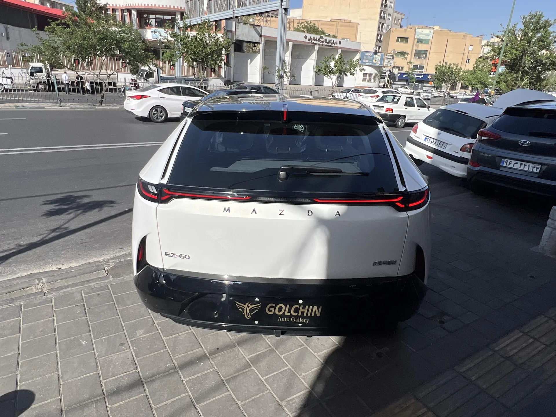مزدا  EZ60 EREV 21