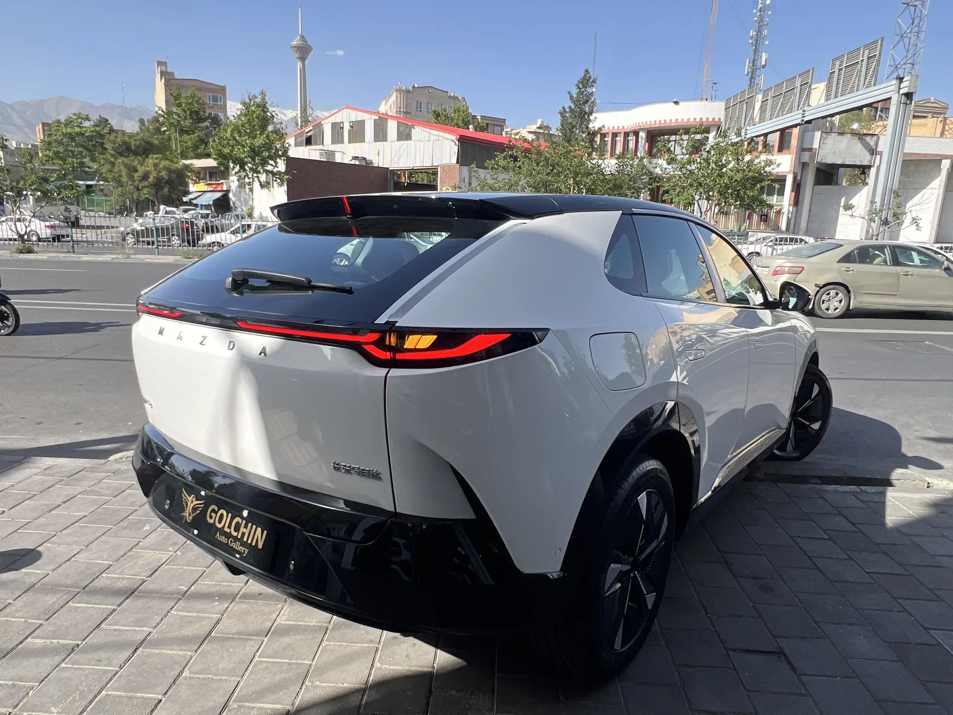 مزدا  EZ60 EREV 27