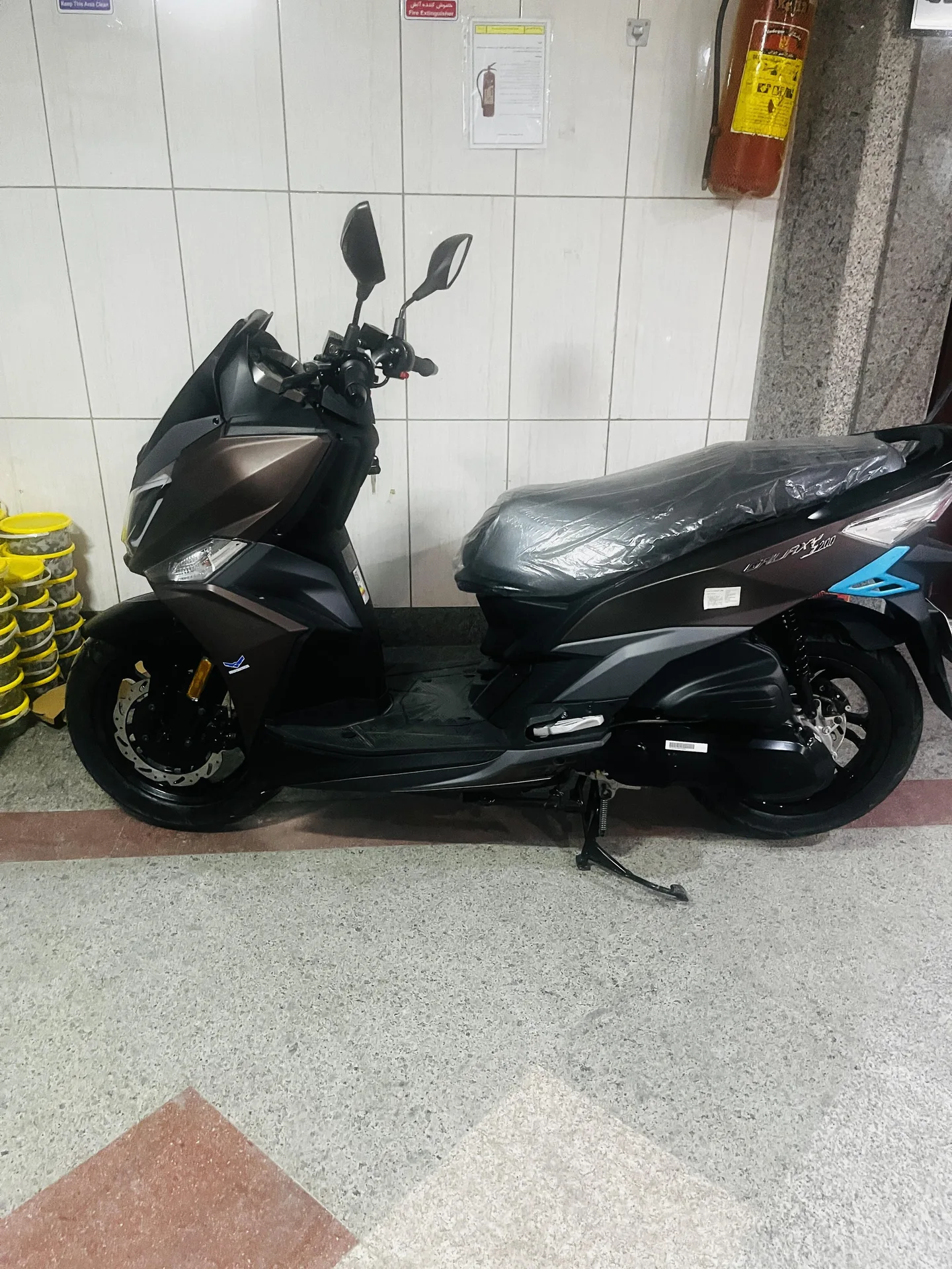 اس وای ام  گلکسی J 200 2