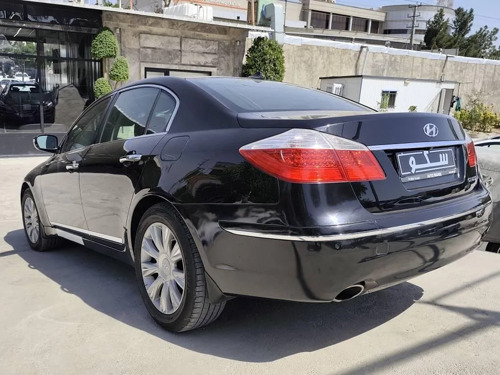 هیوندای  جنسیس 3
