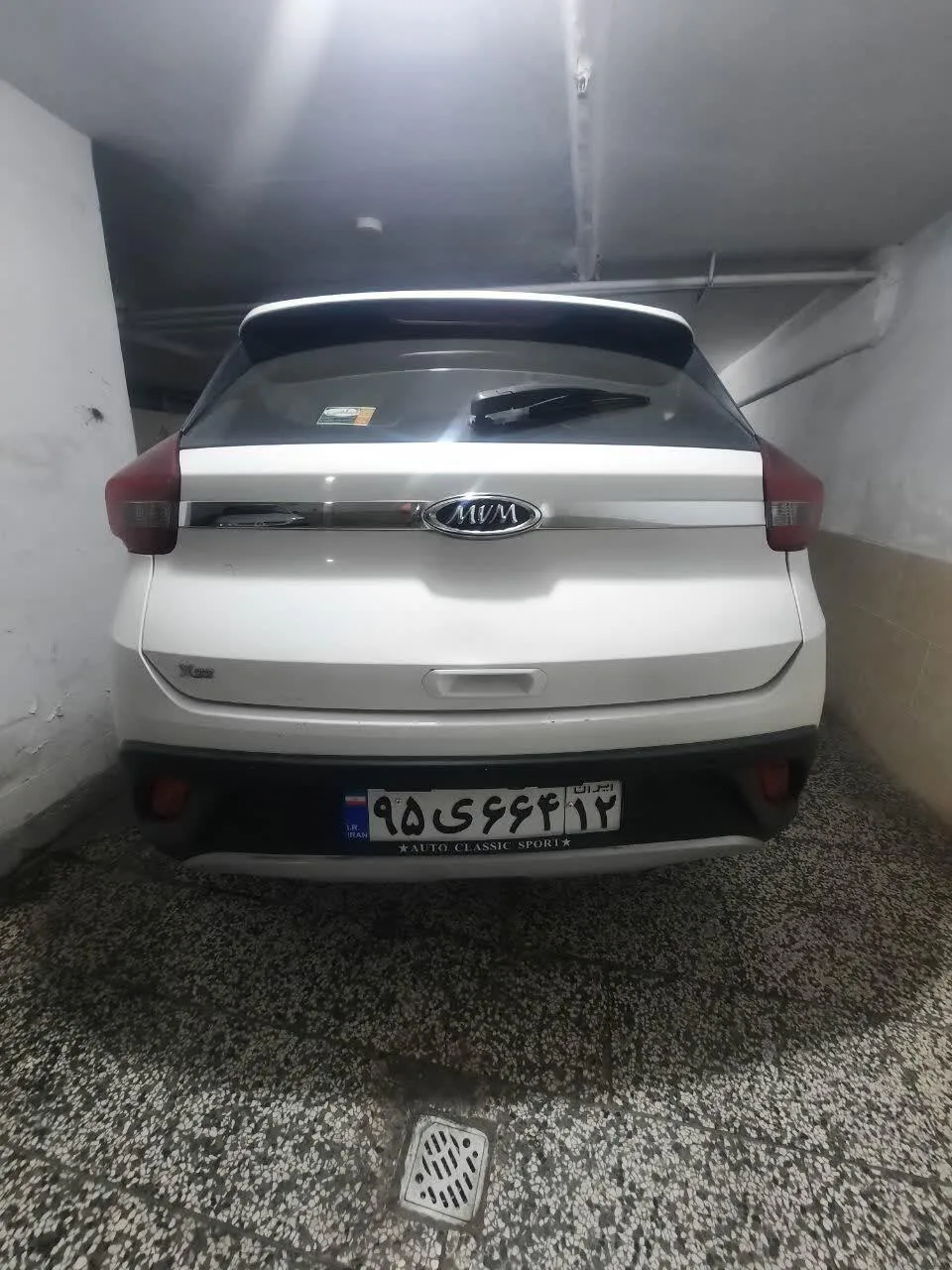 ام وی ام  X22 2