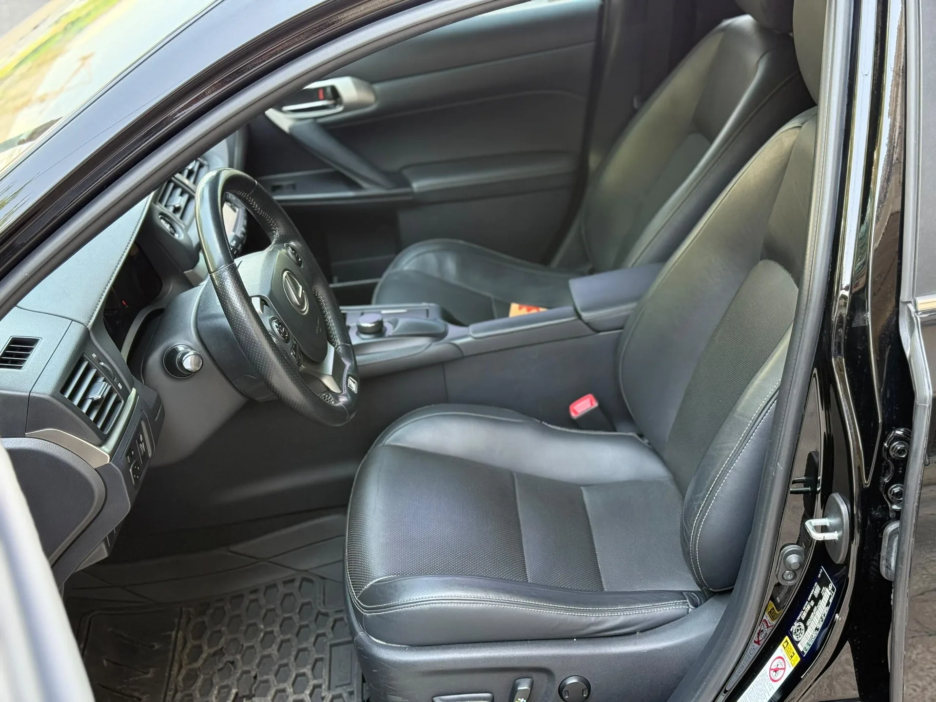 لکسوس  CT 5