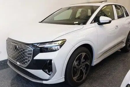 آئودی  Q4 e-tron 2