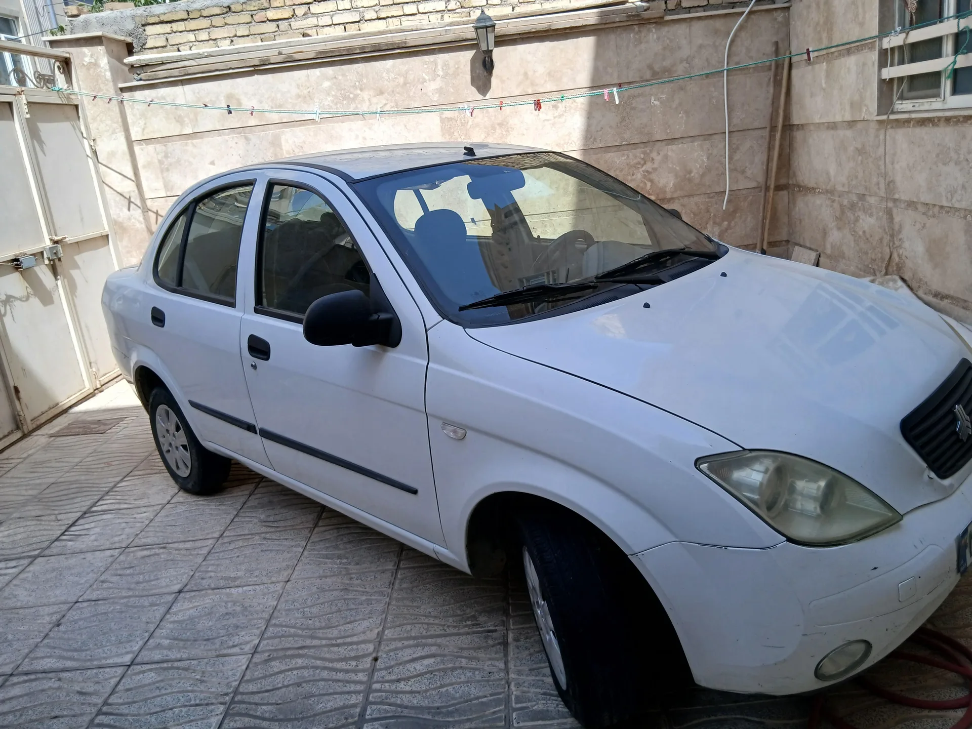 تیبا  صندوق دار 4